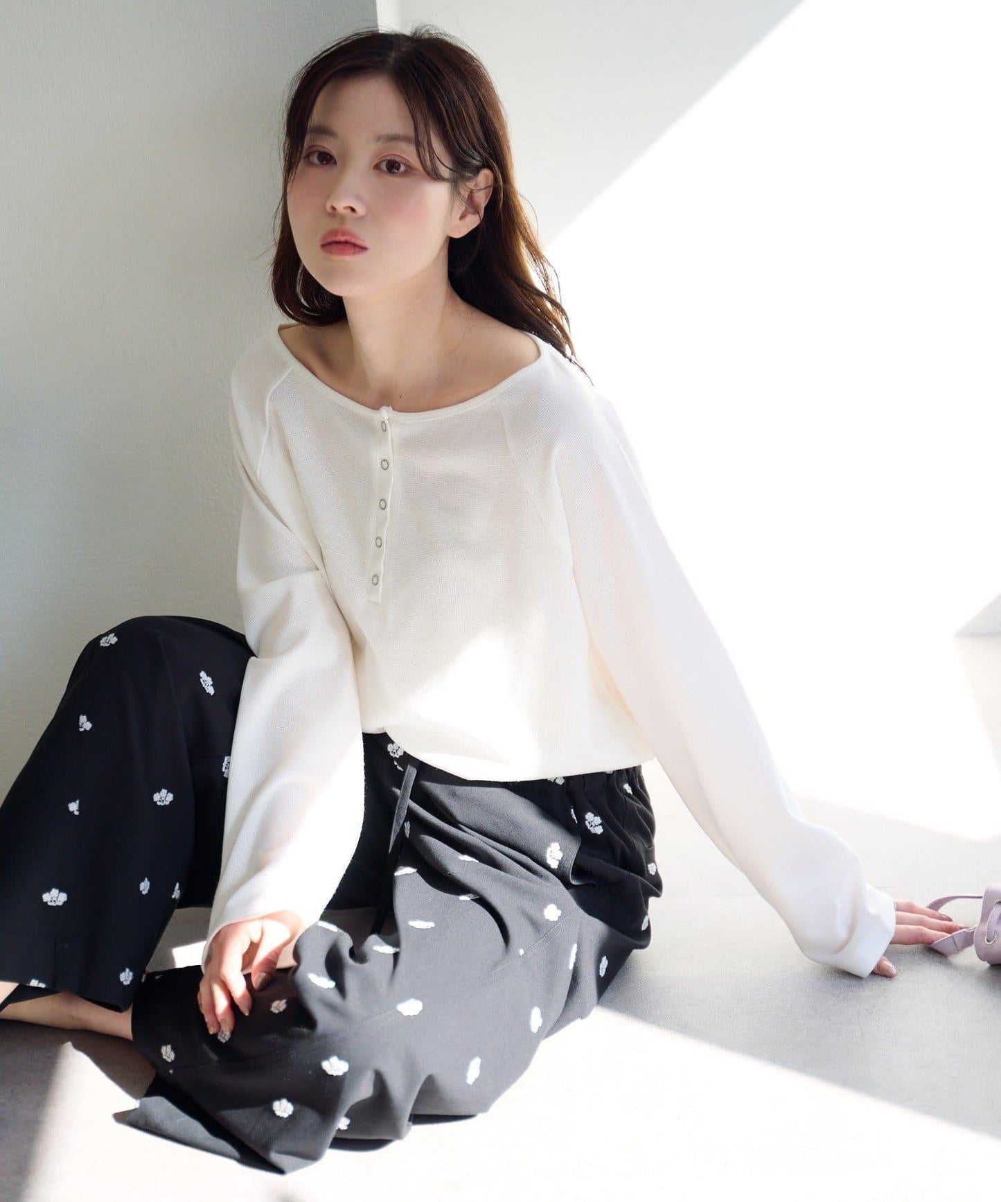 插肩露肩設計 TEE T恤