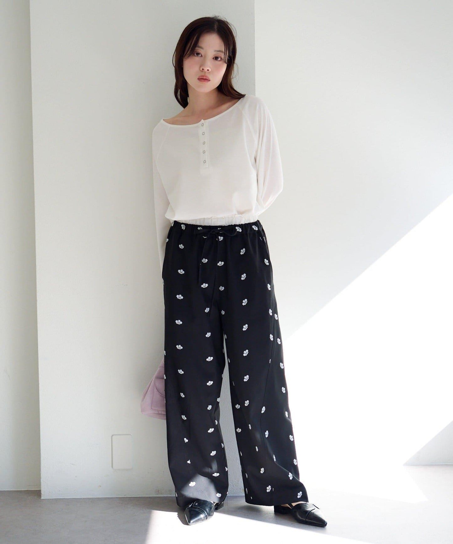 插肩露肩設計 TEE T恤