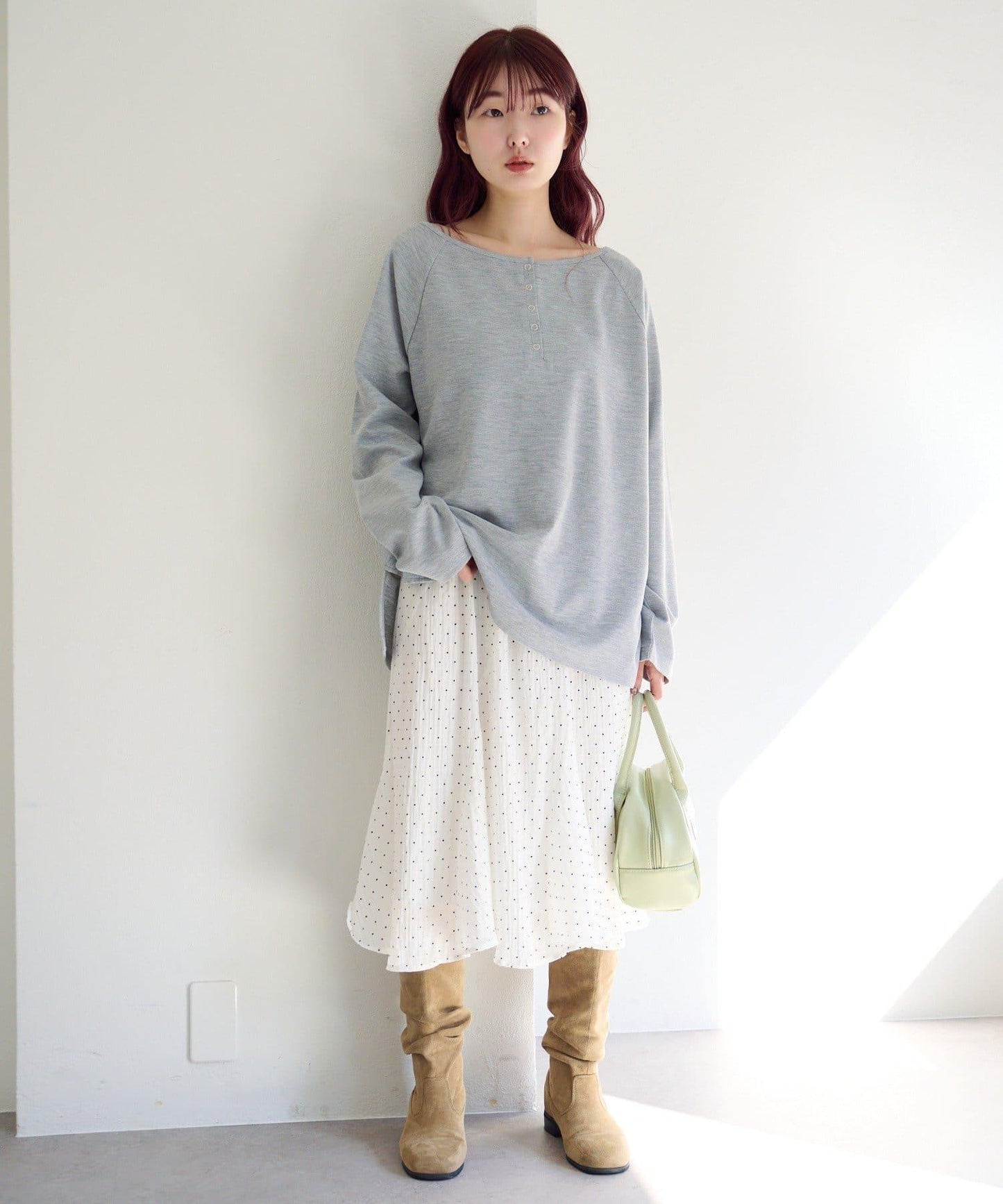 插肩露肩設計 TEE T恤