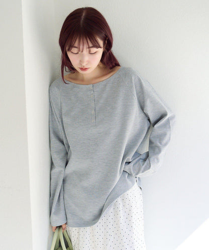 插肩露肩設計 TEE T恤