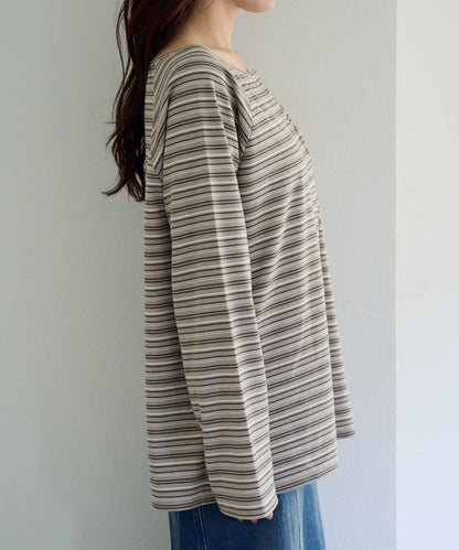 插肩露肩設計 TEE T恤