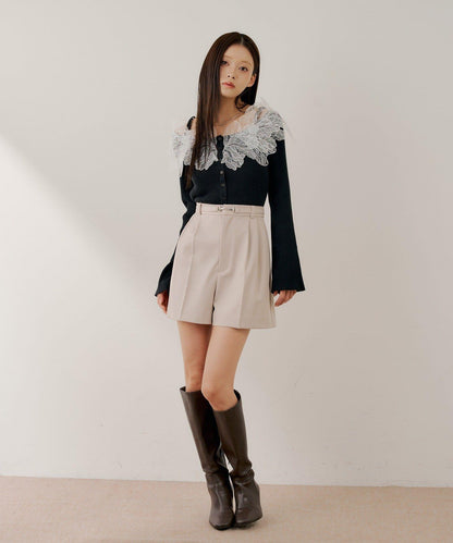 SALON by Chico 腰部金屬扣帶設計 休閒短褲