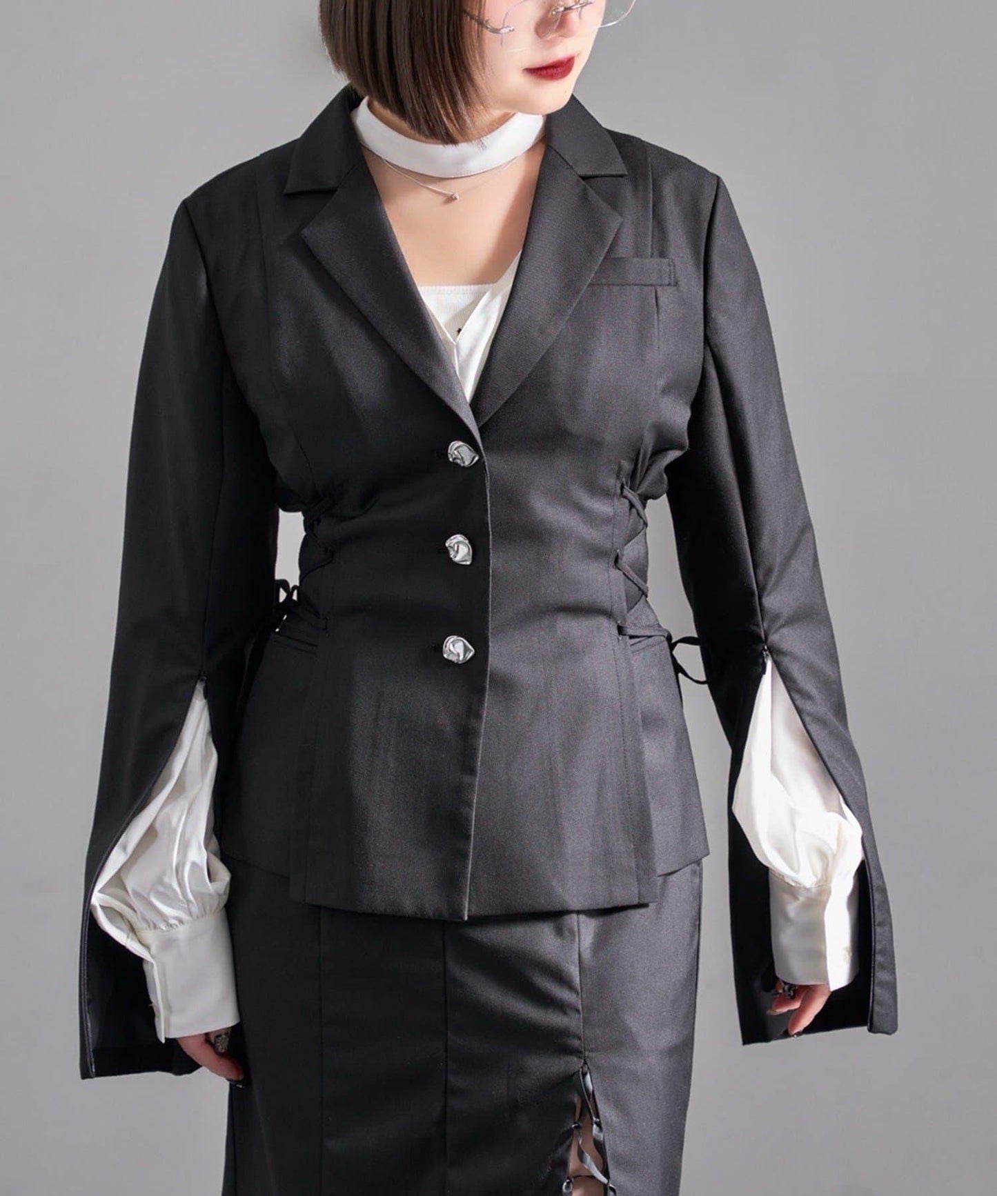 Mavie..7 側繫帶設計夾克