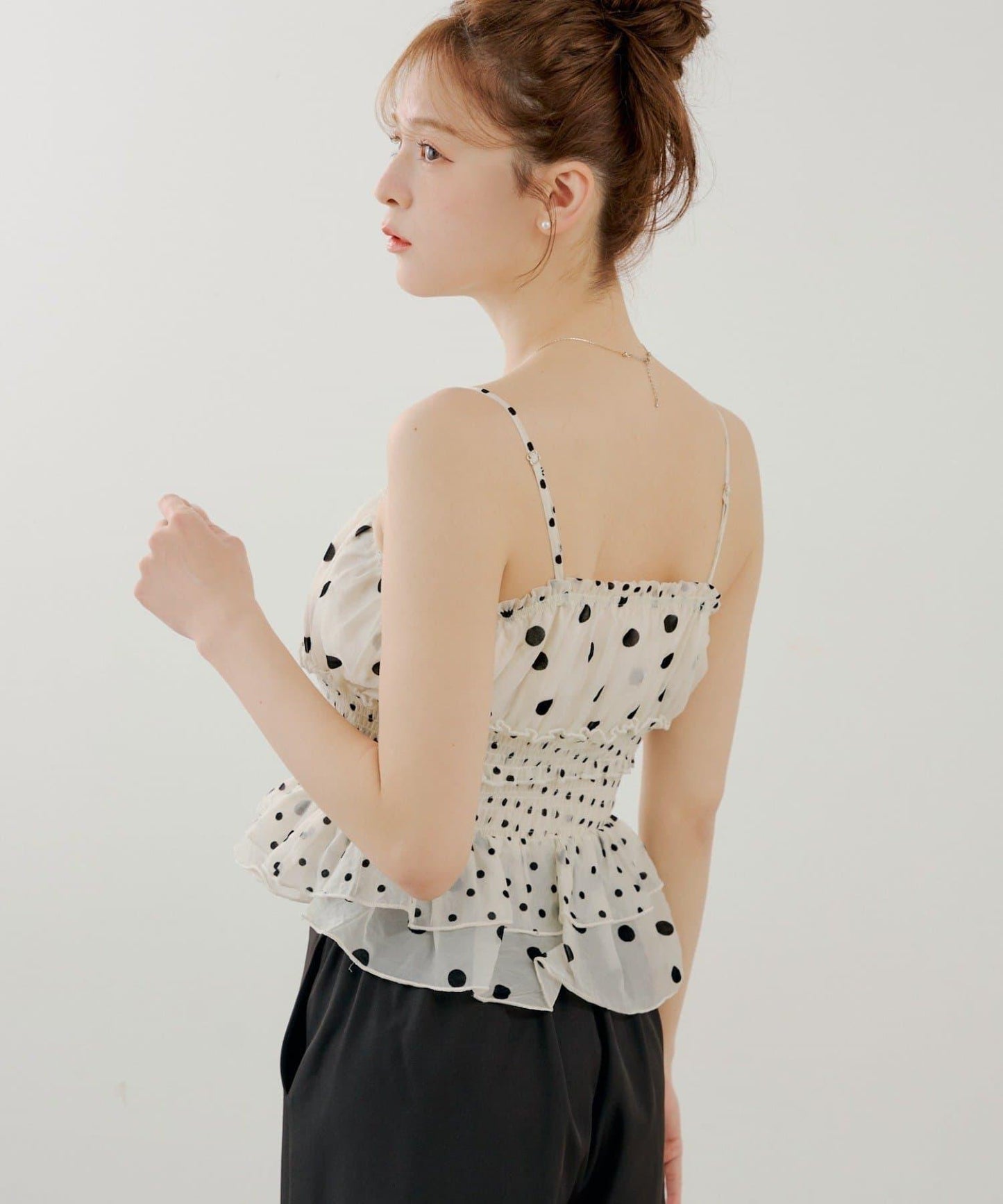 SALON by Chico 可拆卸袖荷葉擺褶皺襯衫