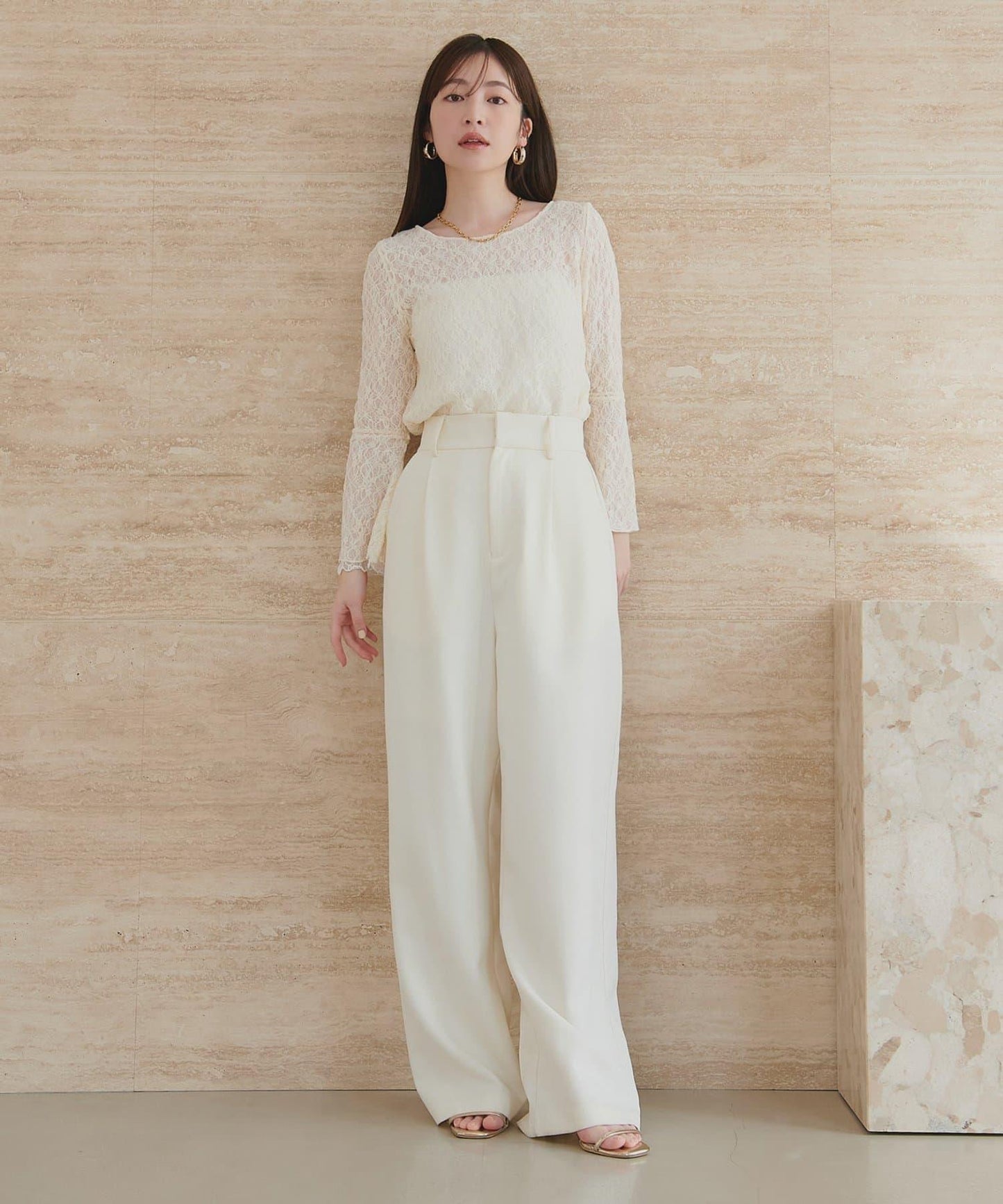 喇叭袖 可翻面蕾絲 上衣