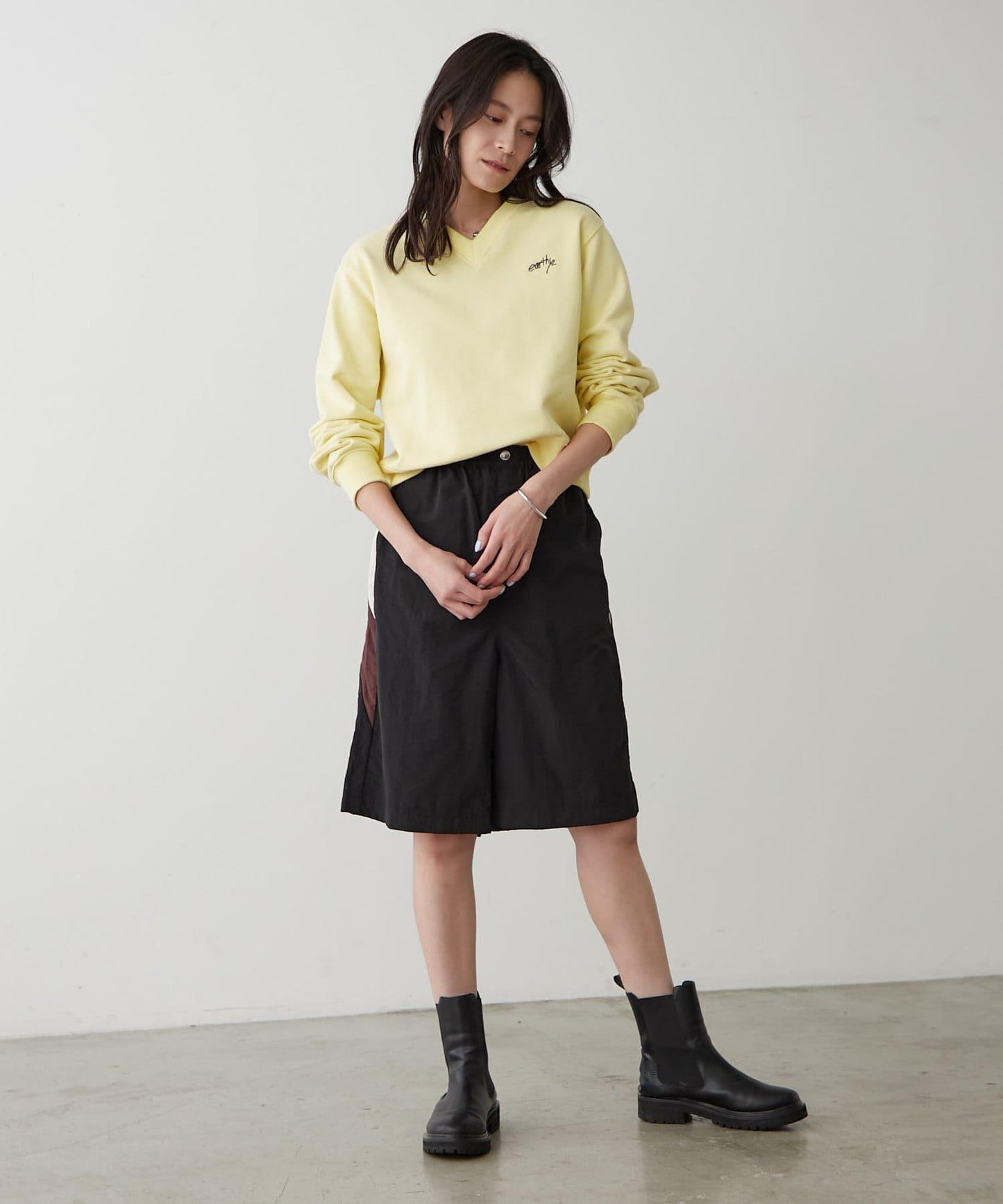 earthy_ 有機棉 V領設計 衛衣