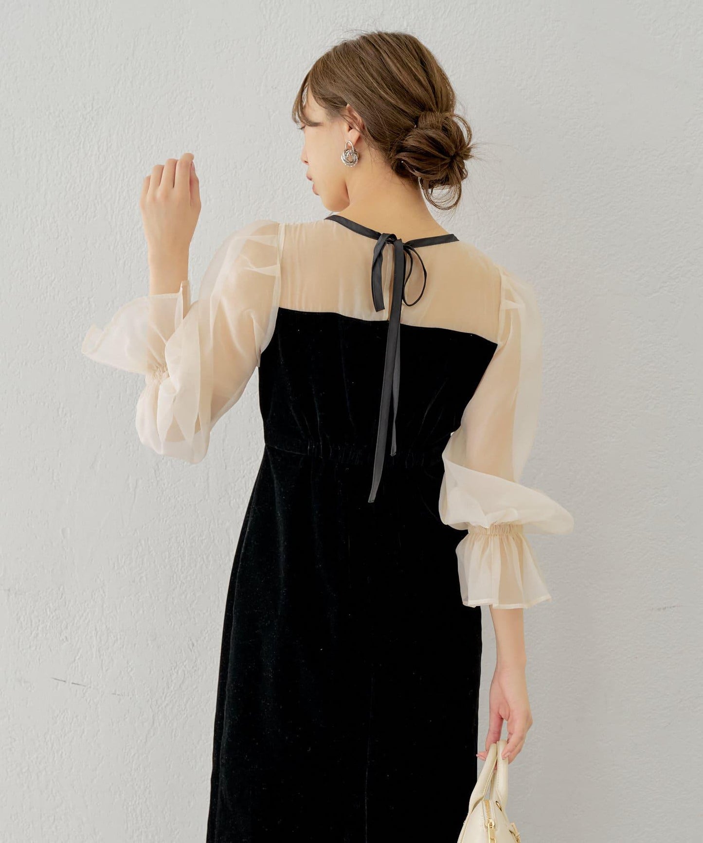 Chico 配色透視修身長款連衣裙