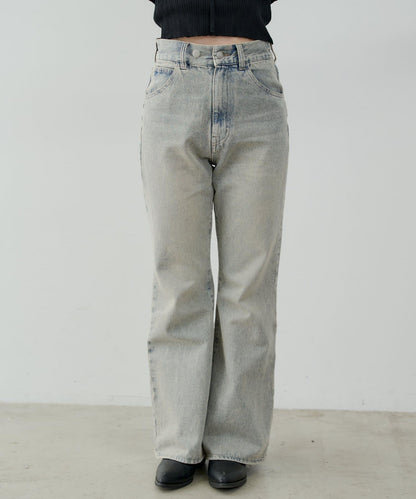 Chico 口袋刺繡緊身微喇牛仔褲