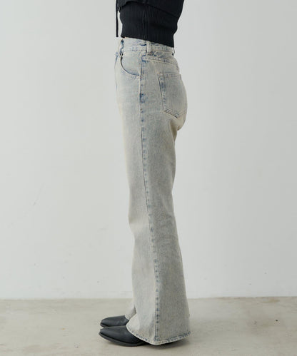 Chico 口袋刺繡緊身微喇牛仔褲