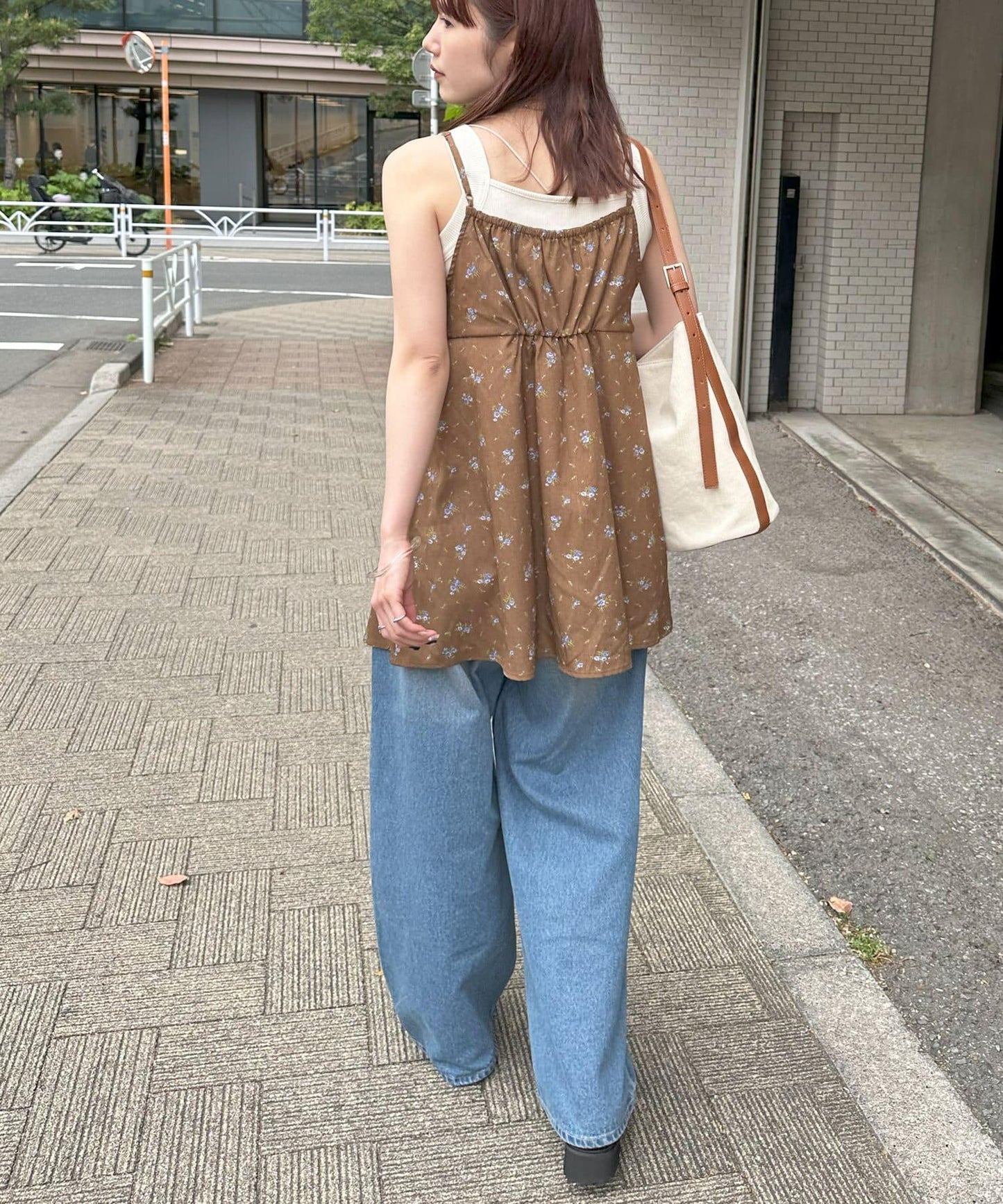 Discoat umm. 花卉圖案 前蝴蝶結 吊帶束腰上衣