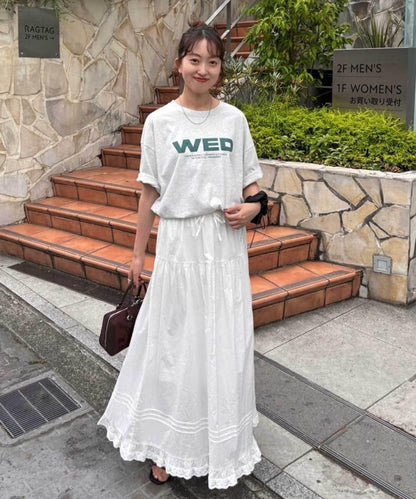 Discoat umm. 拼褶蕾絲傘擺半身裙