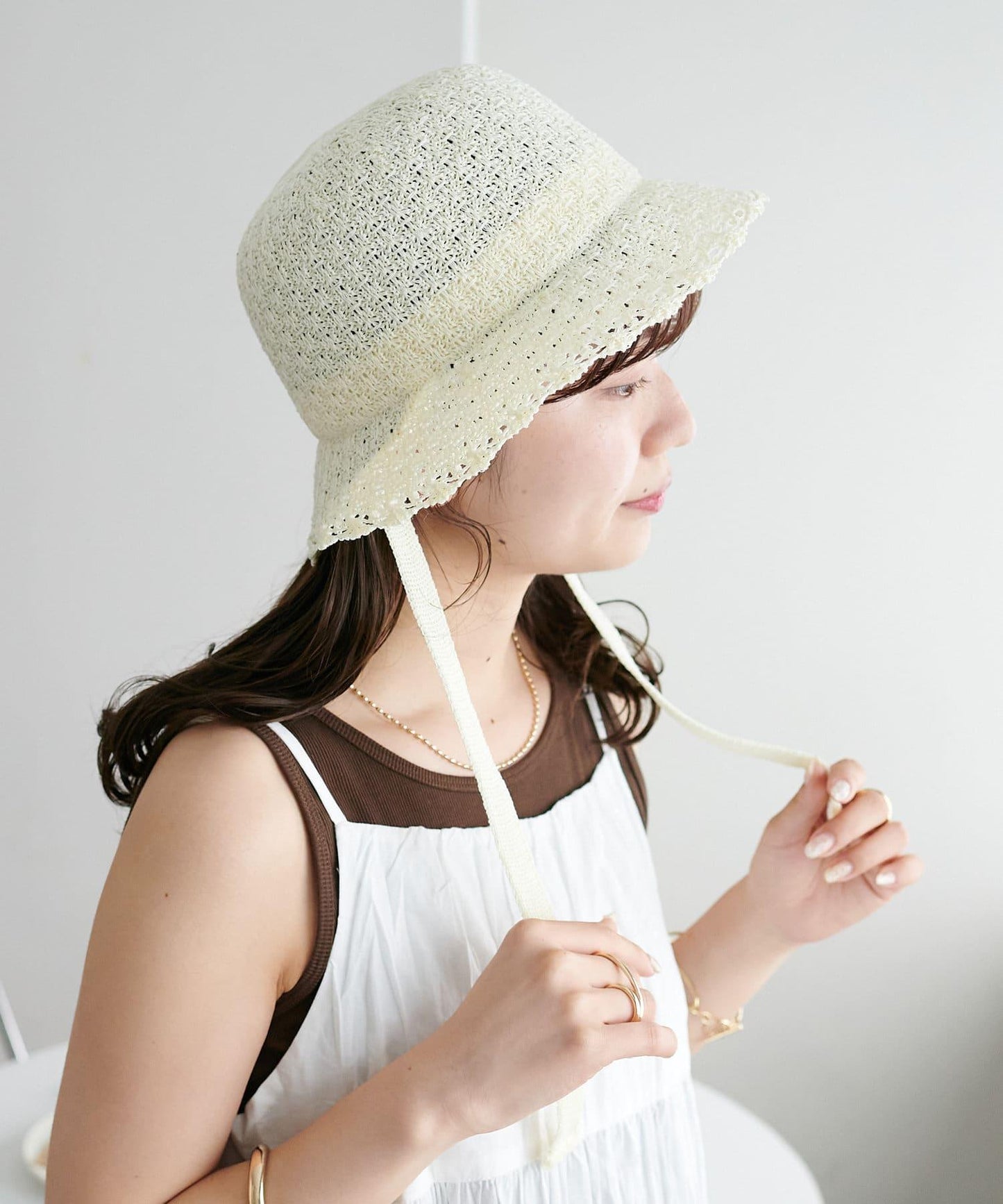 蕾絲編織開叉帽子