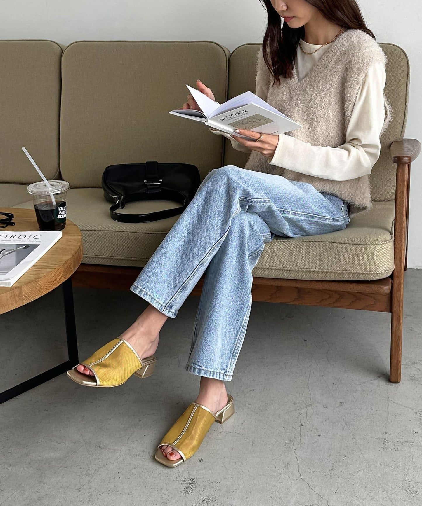 Discoat 網紗設計涼鞋