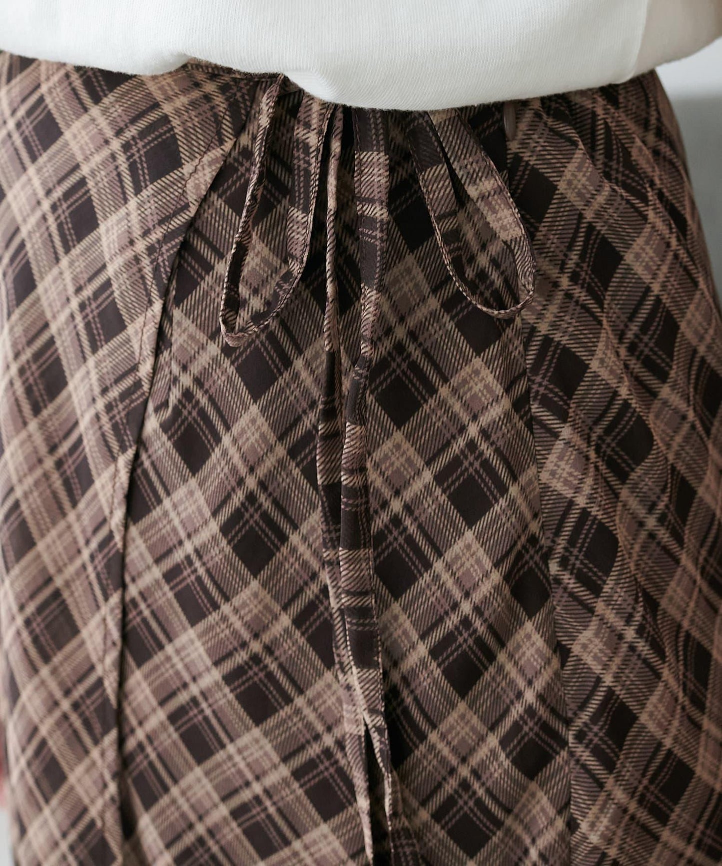 格紋層疊風設計裹身半身裙