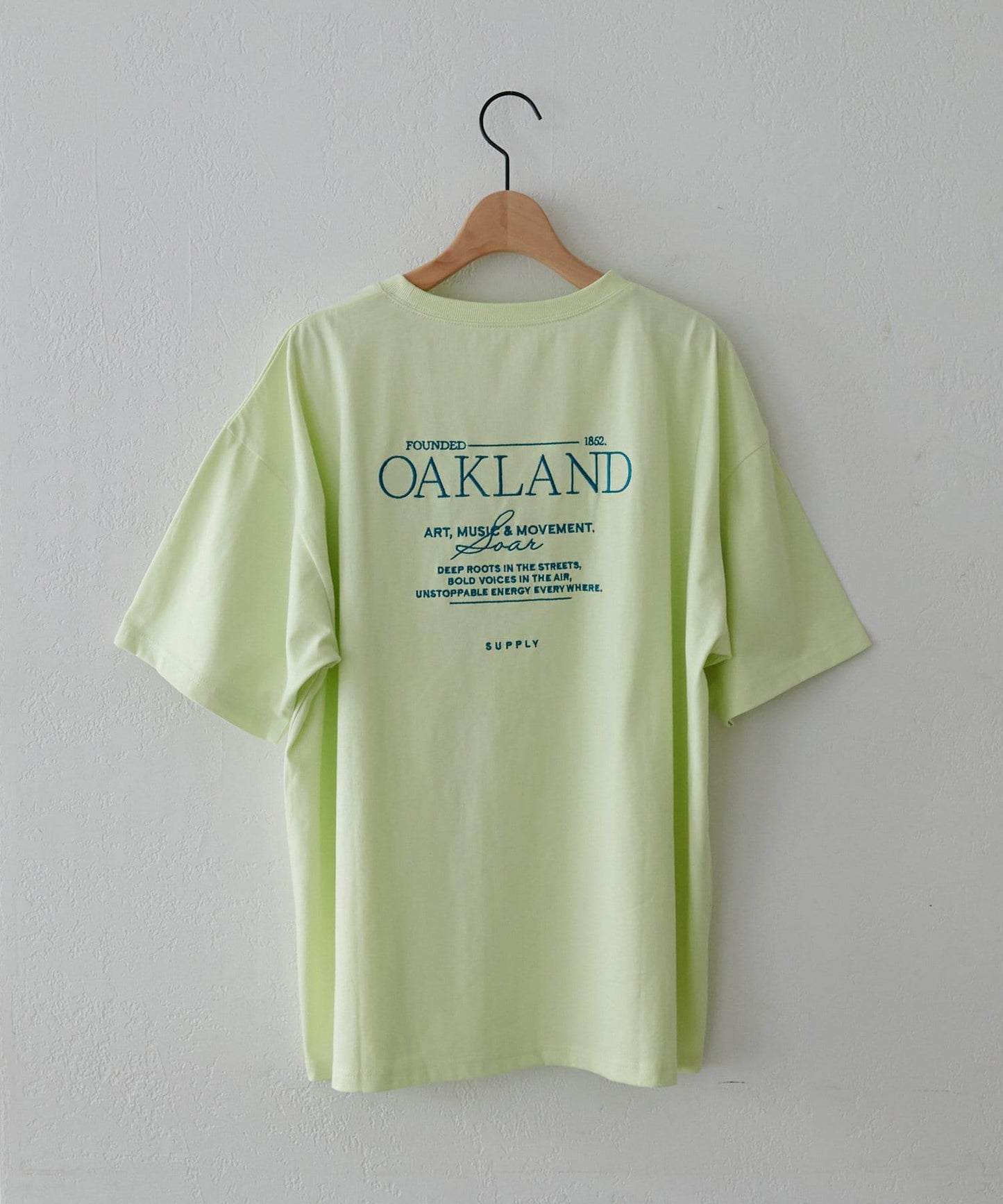 Discoat 彩色刺繡logo T恤