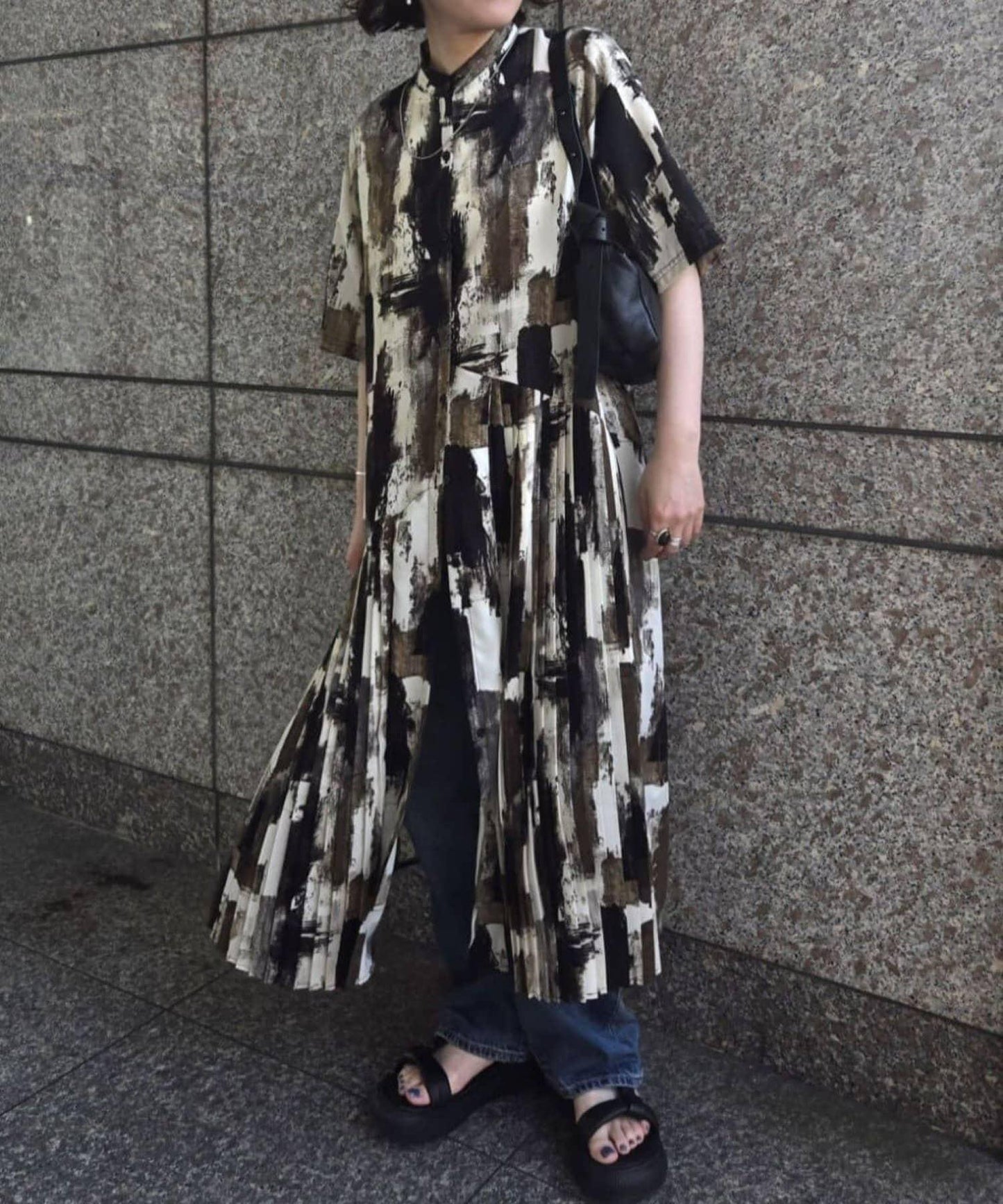 ear PAPILLONNER 短袖 斜向褶皺 連衣裙