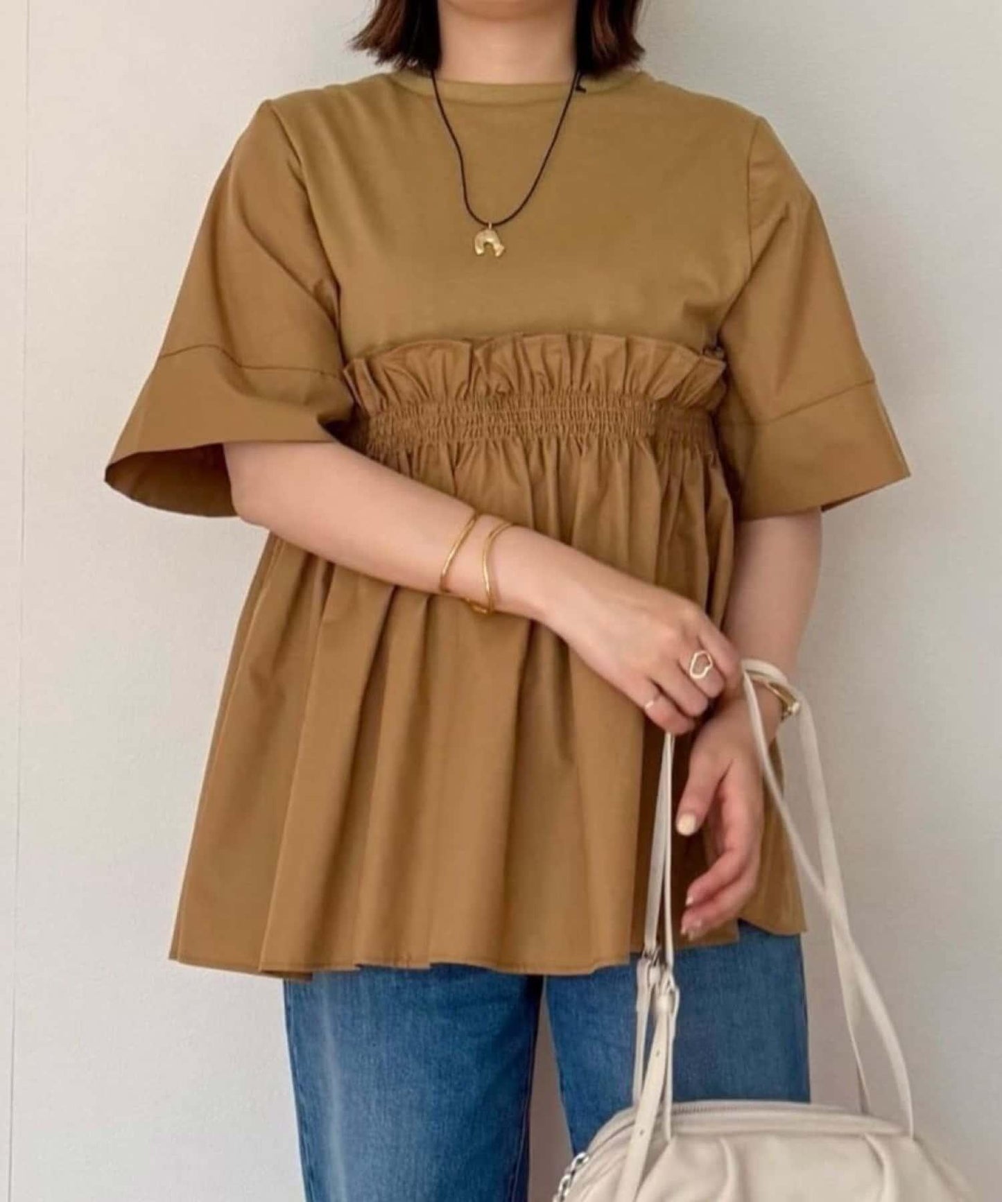 ear PAPILLONNER 荷葉邊抽褶上衣