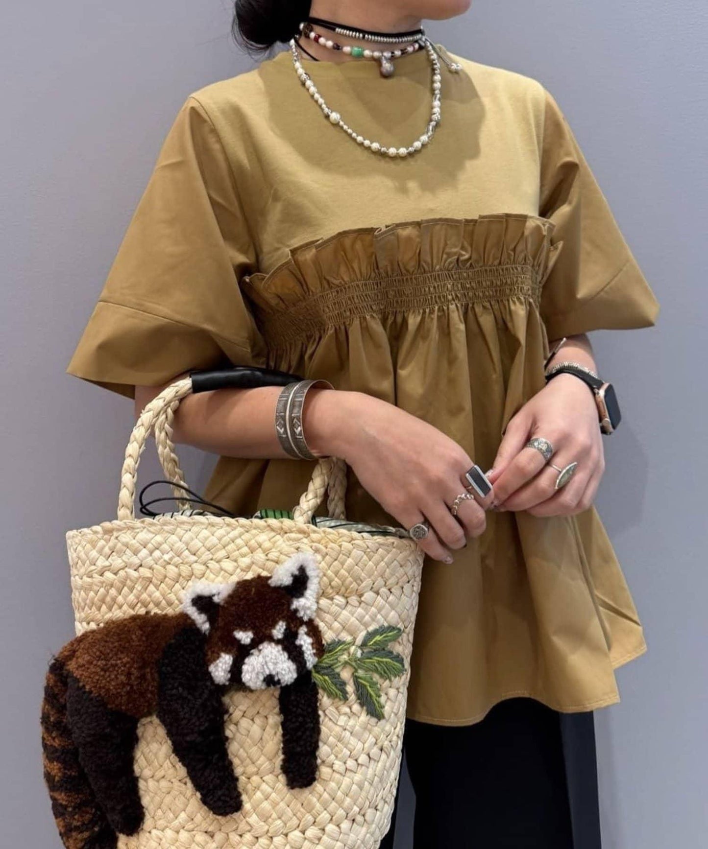 ear PAPILLONNER 荷葉邊抽褶上衣