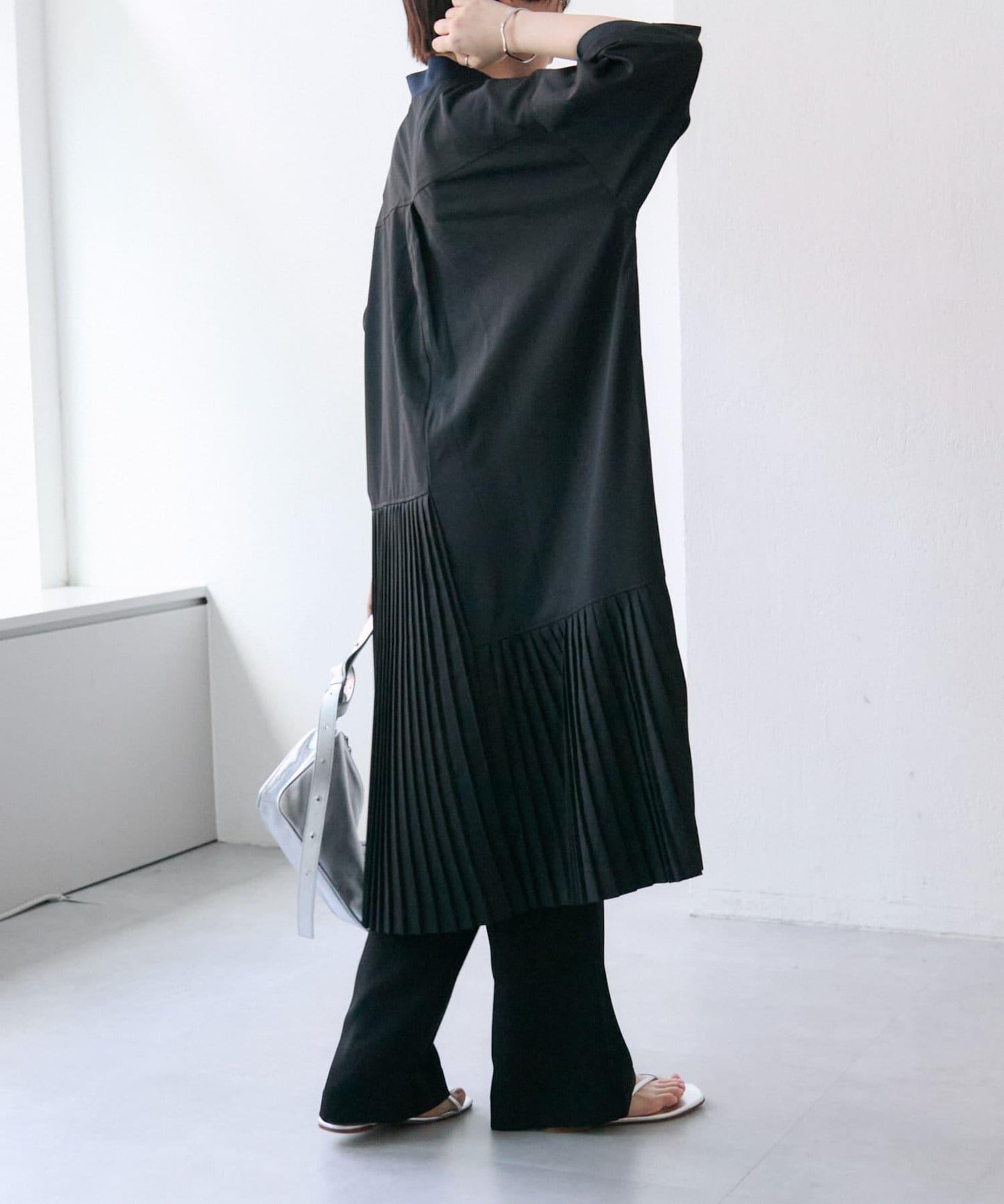 ear PAPILLONNER 短袖 隨機下襬內褶 連衣裙