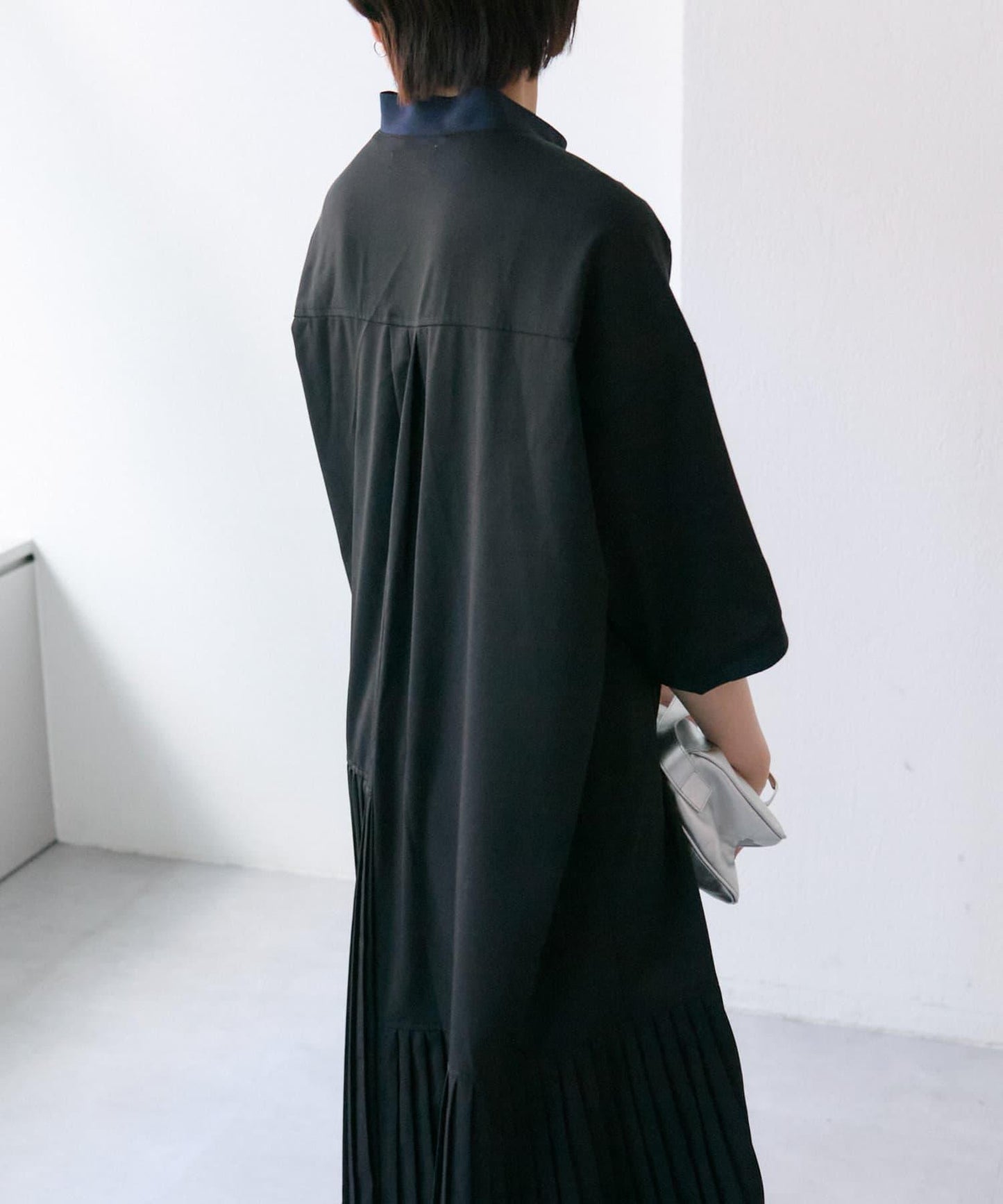 ear PAPILLONNER 短袖 隨機下襬內褶 連衣裙