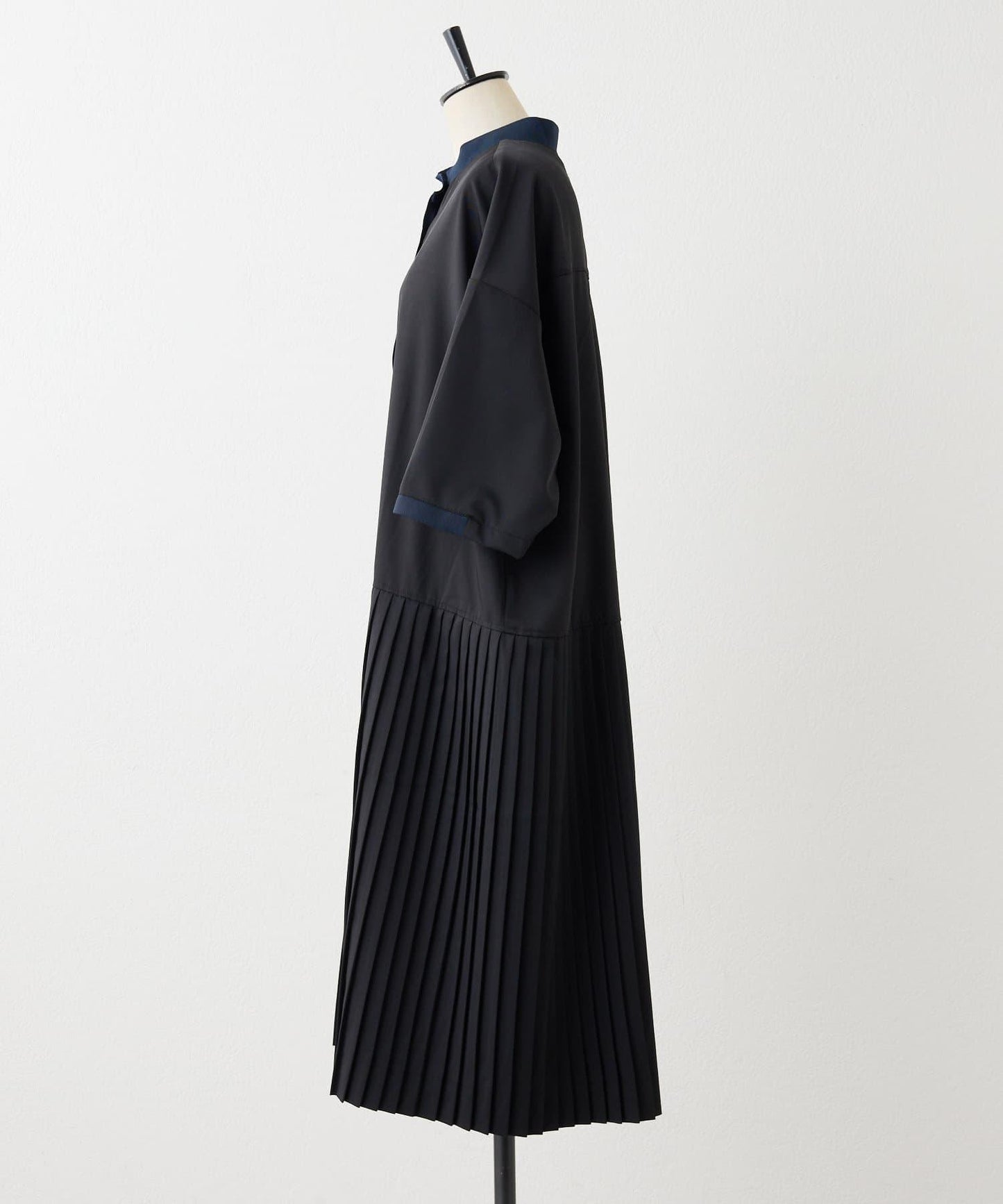 ear PAPILLONNER 短袖 隨機下襬內褶 連衣裙