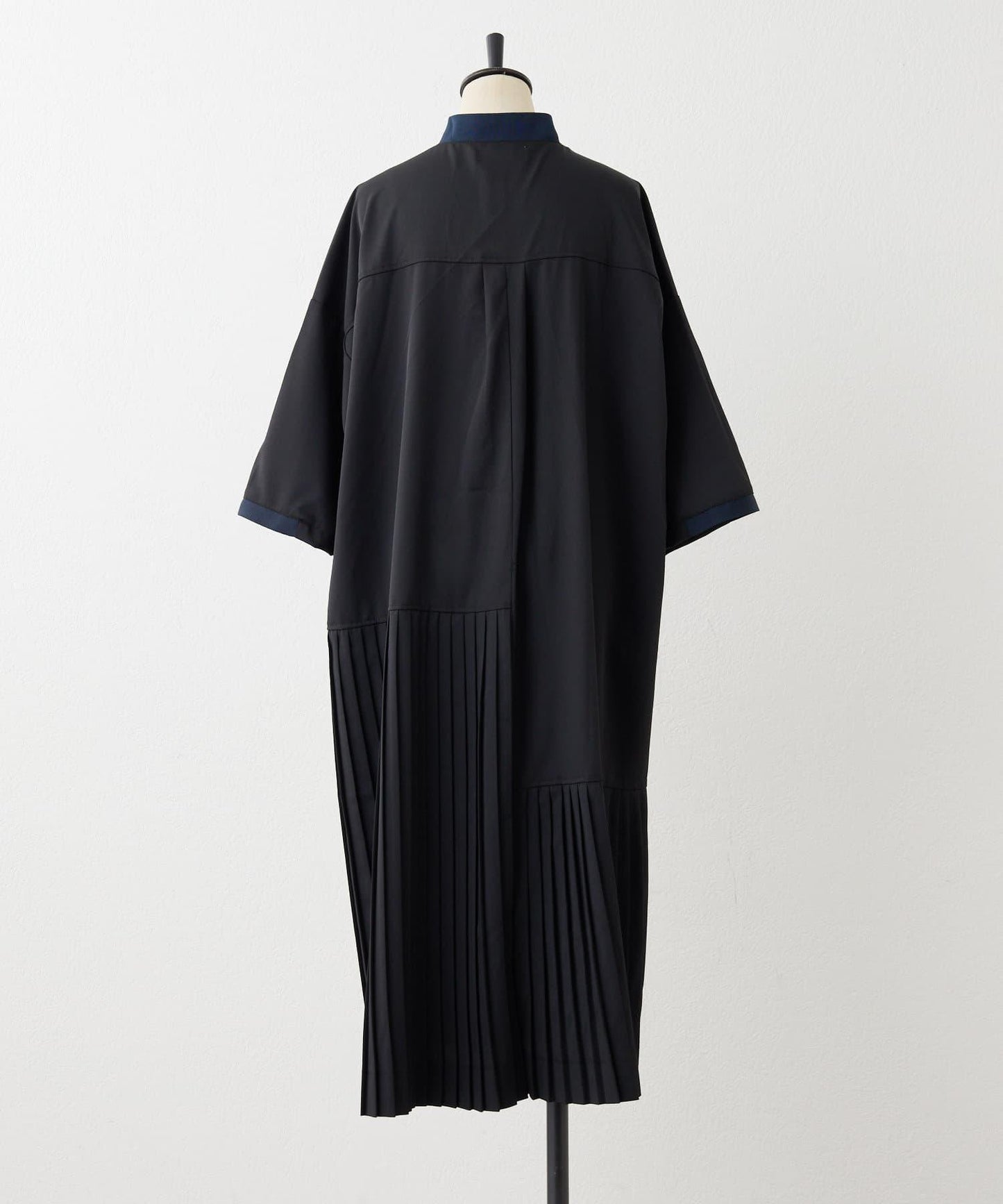 ear PAPILLONNER 短袖 隨機下襬內褶 連衣裙