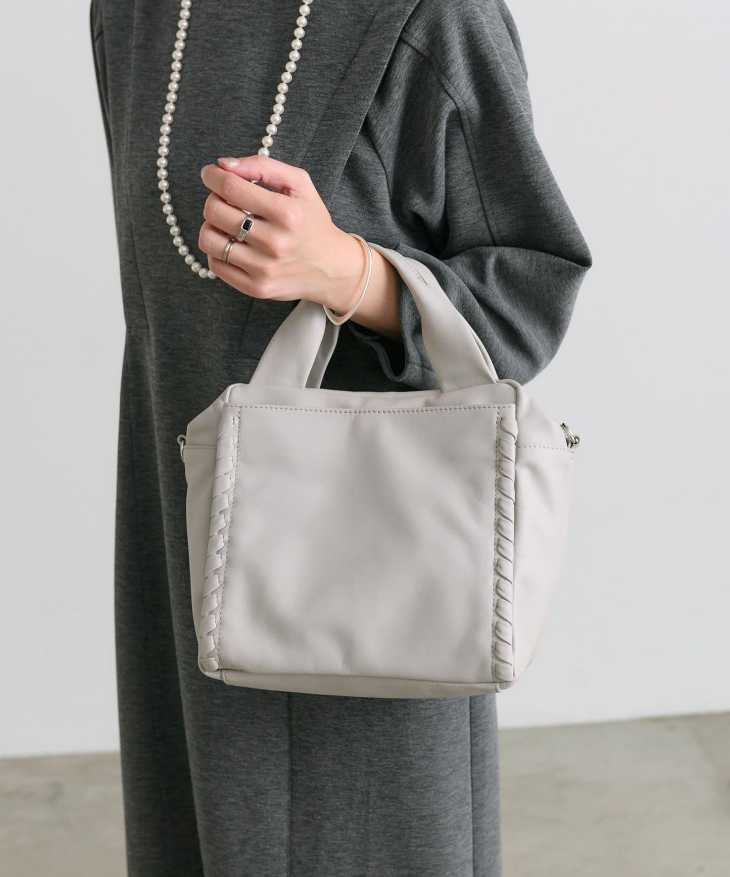 ear PAPILLONNER 側編織設計 波士頓包