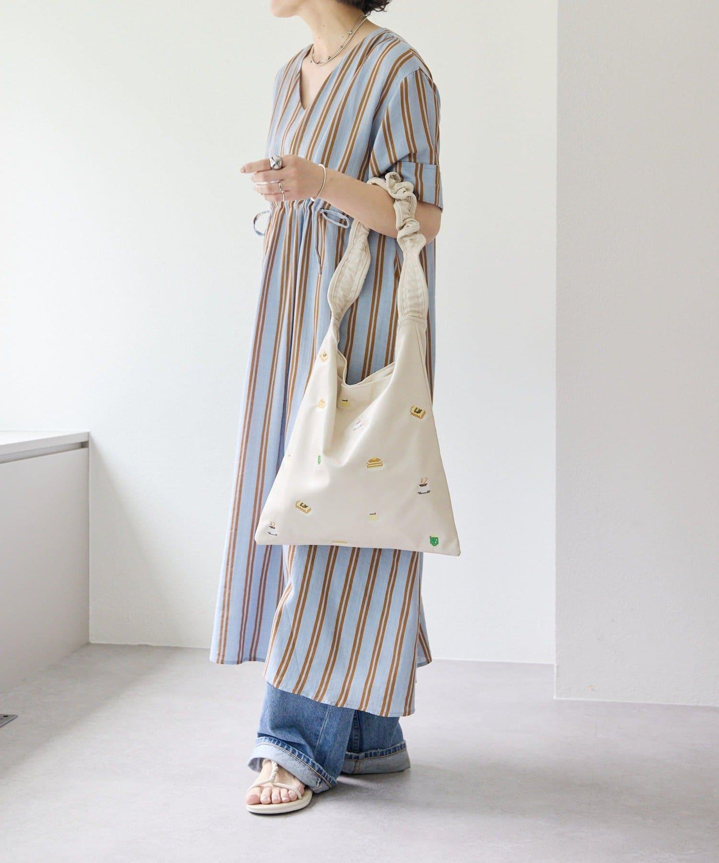 ear PAPILLONNER 前抽繩條紋連衣裙