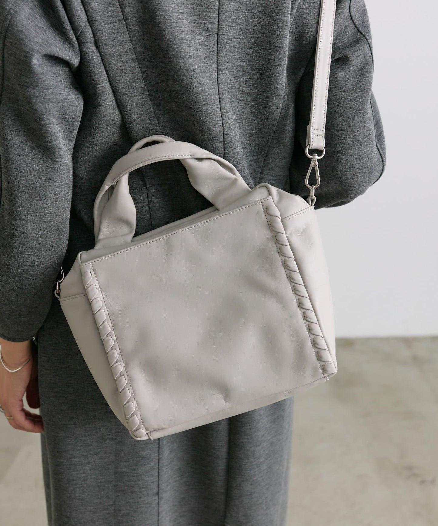 ear PAPILLONNER 側編織設計 波士頓包