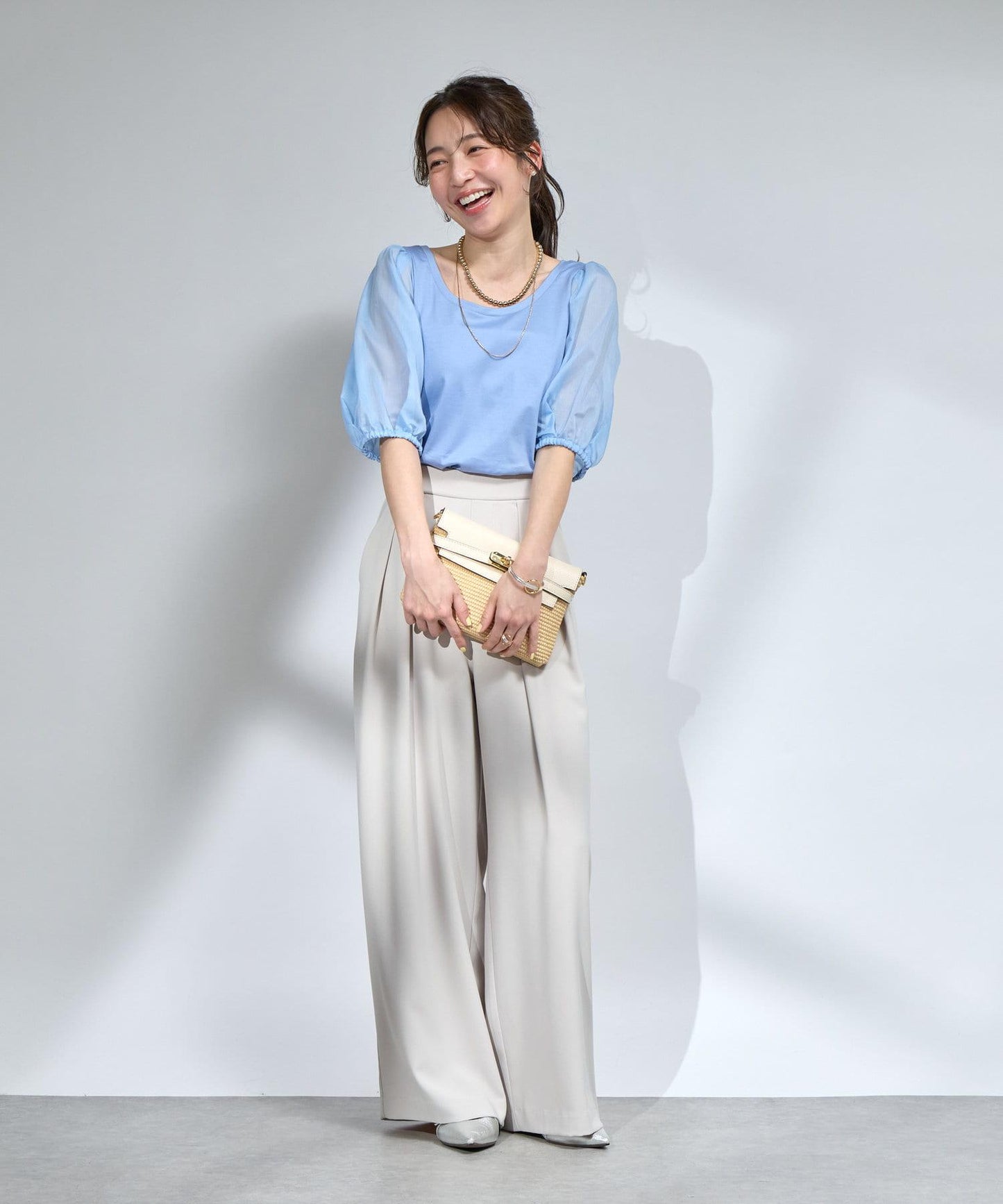 La boutique BonBon 透紗蓬袖上衣