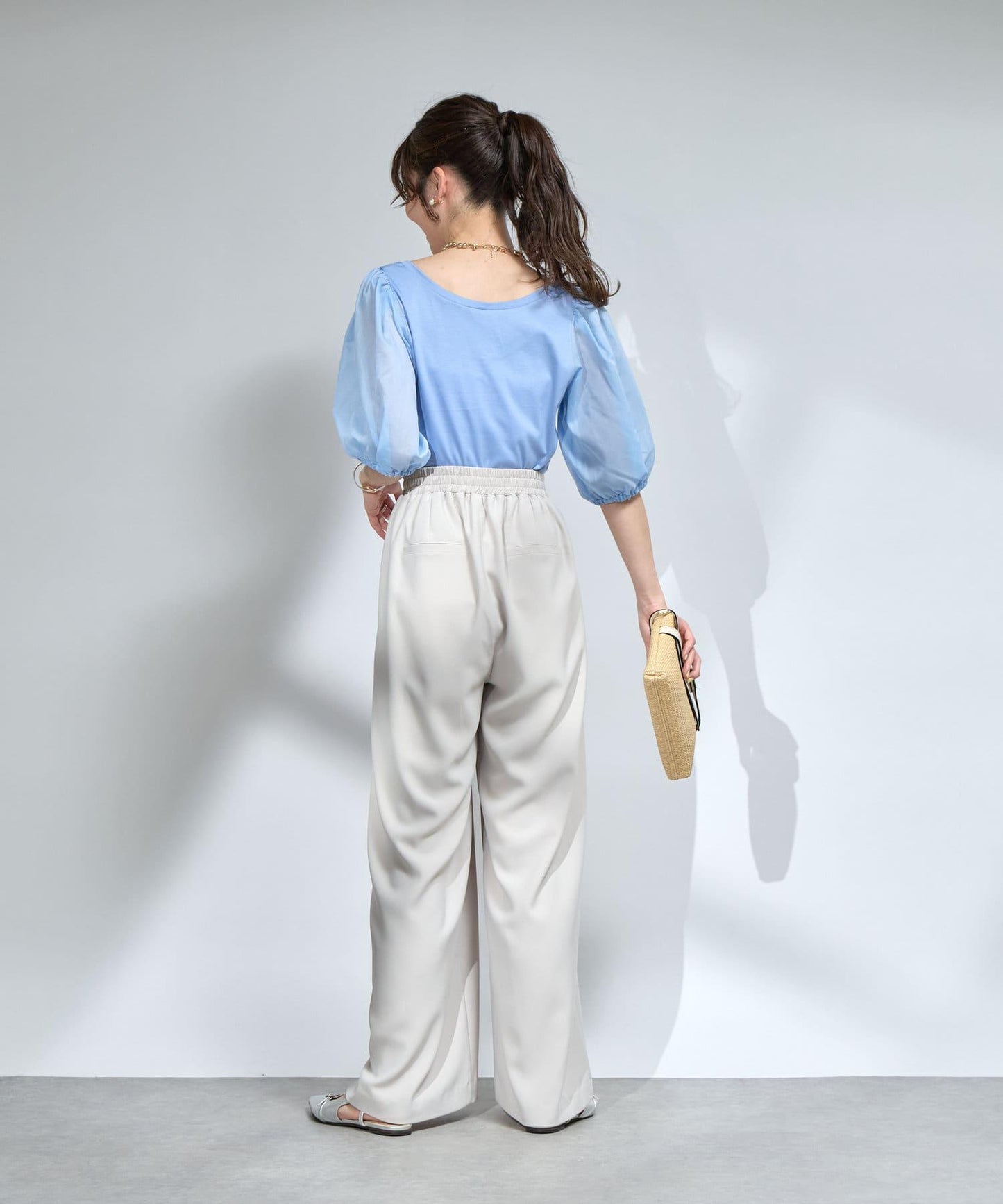 La boutique BonBon 透紗蓬袖上衣