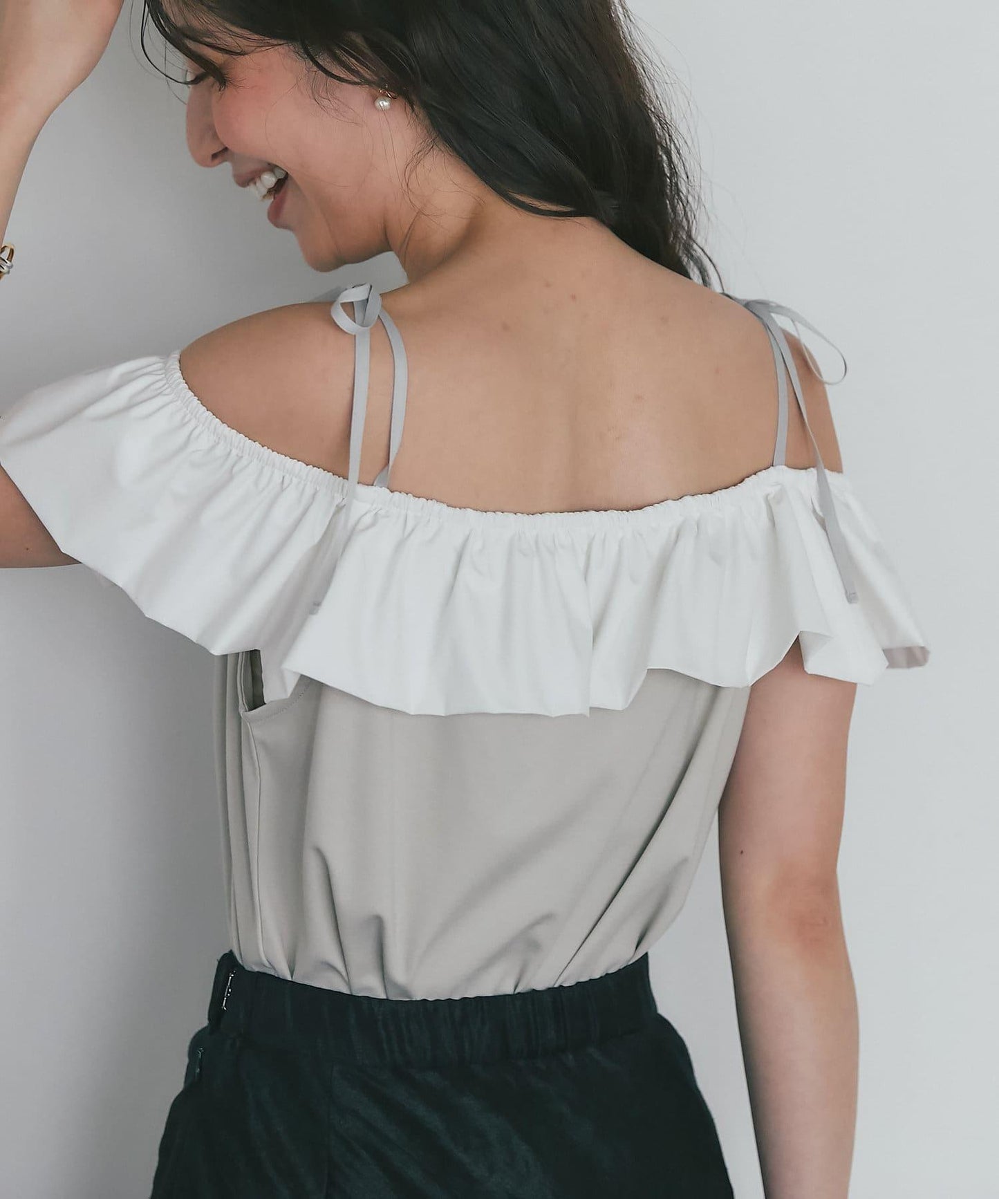 雙色荷葉邊 無袖設計 針織上衣