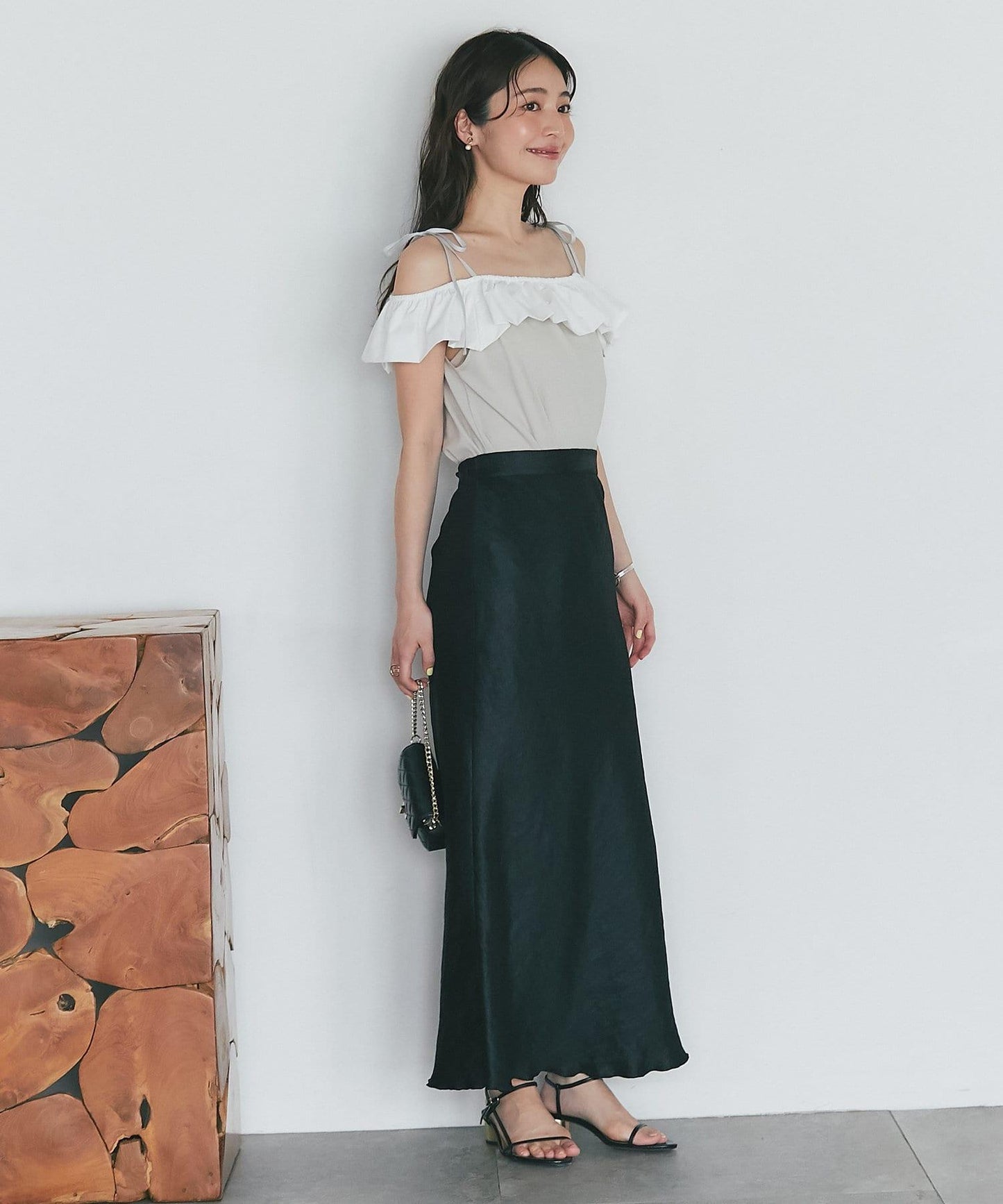 雙色荷葉邊 無袖設計 針織上衣