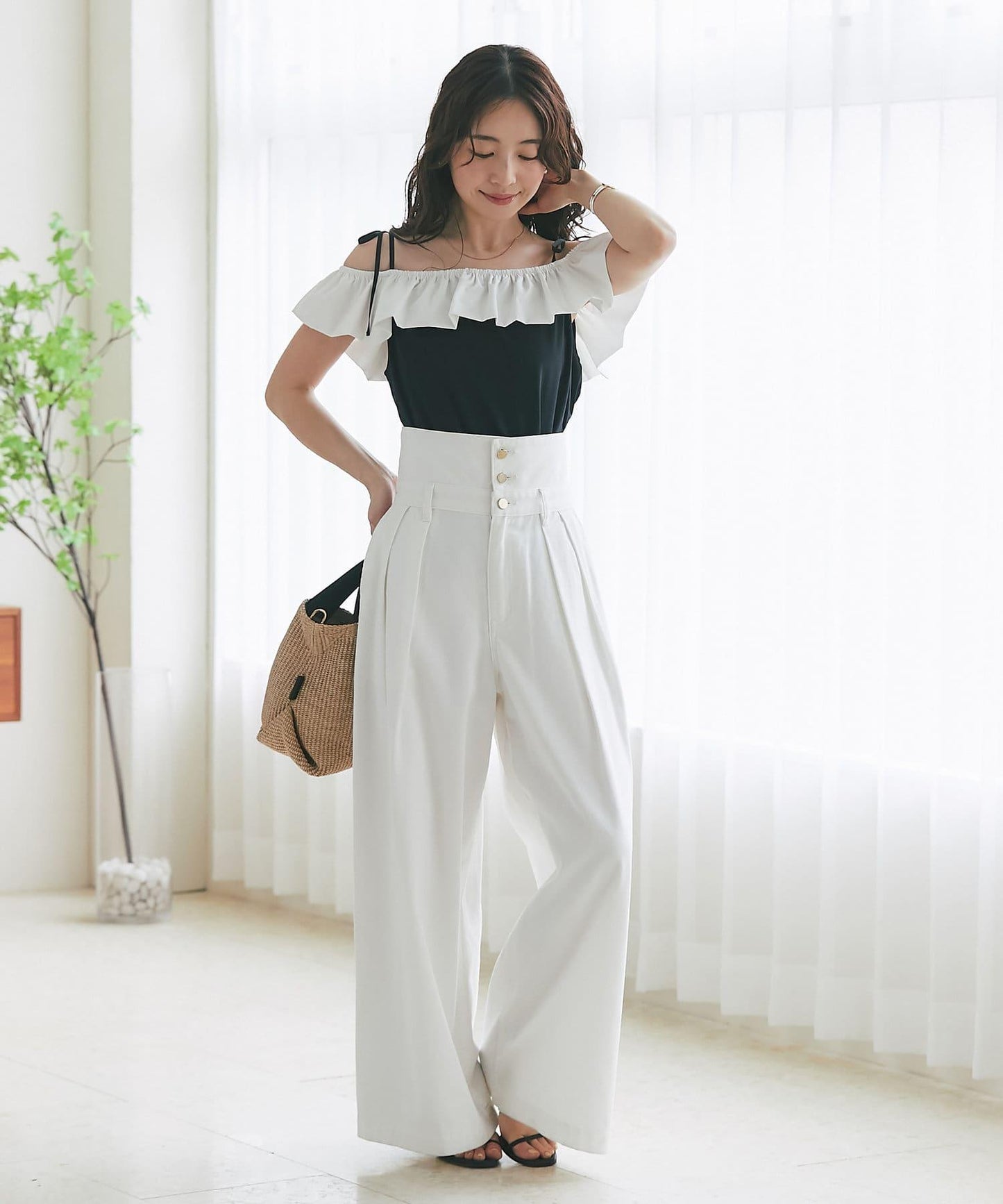 雙色荷葉邊 無袖設計 針織上衣