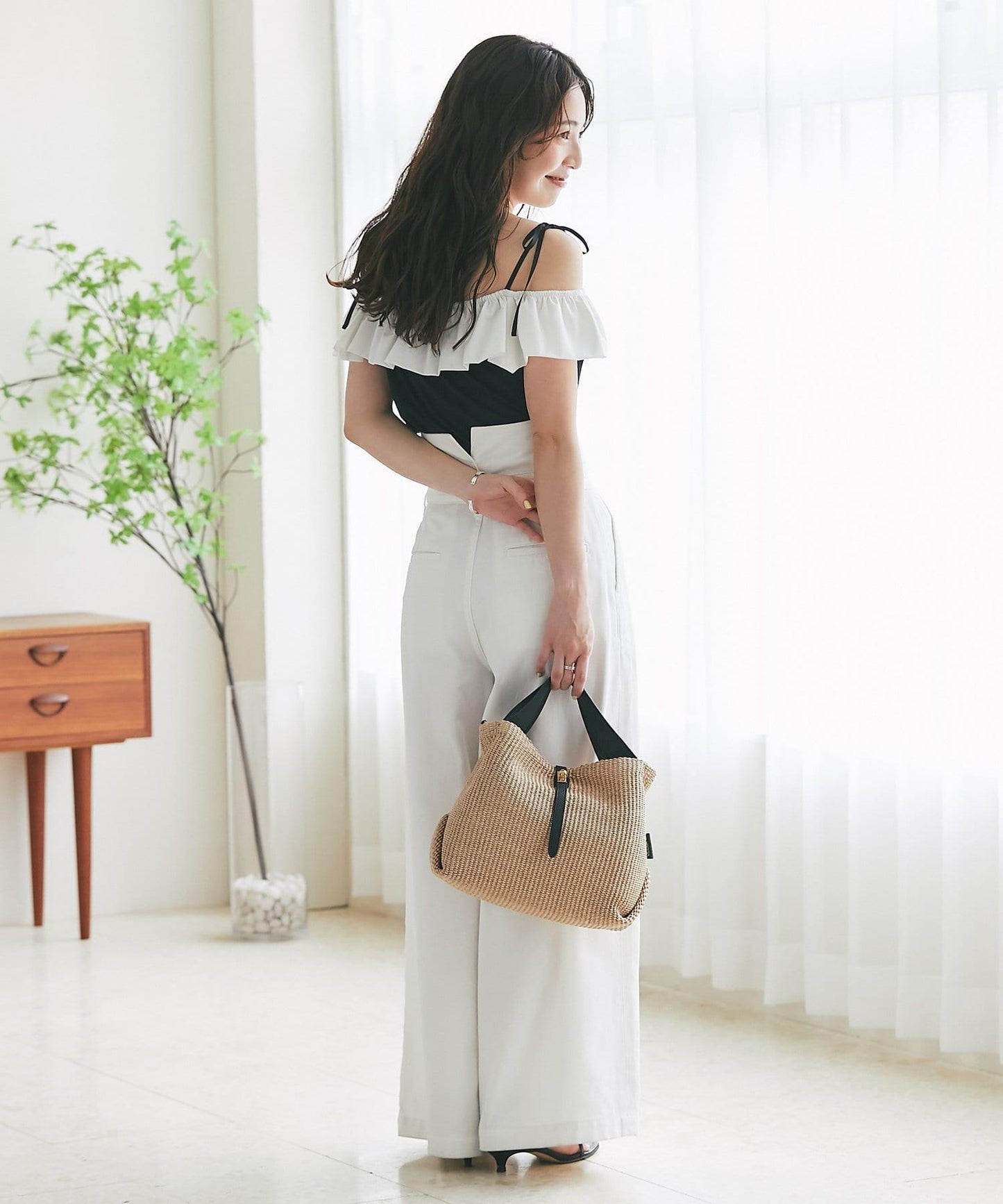 雙色荷葉邊 無袖設計 針織上衣