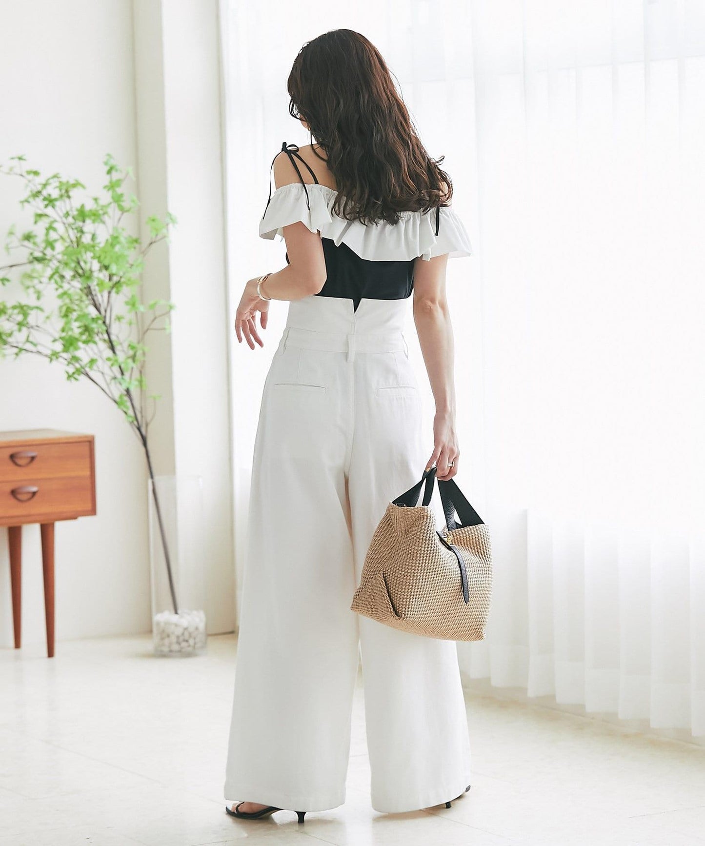 雙色荷葉邊 無袖設計 針織上衣