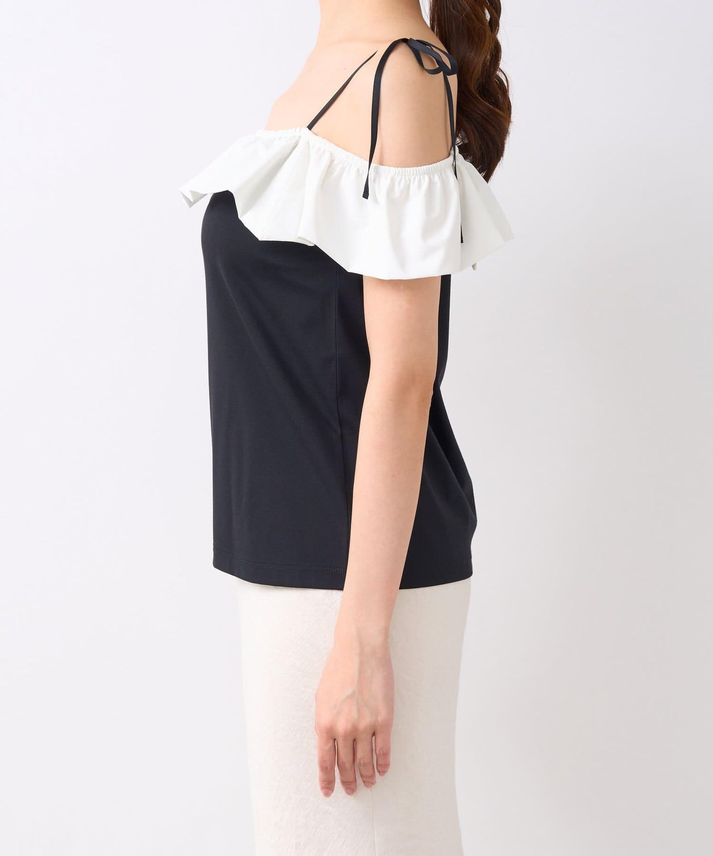 雙色荷葉邊 無袖設計 針織上衣