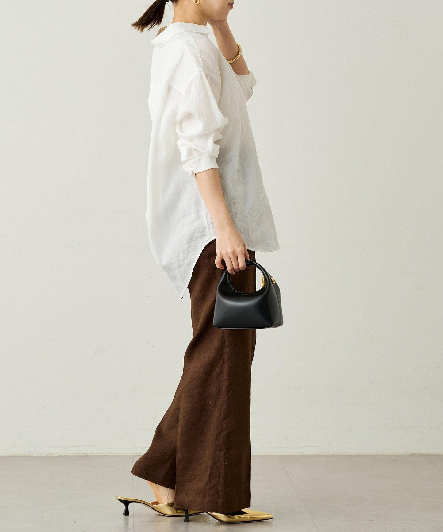 Loungedress 亞麻後繫帶襯衫