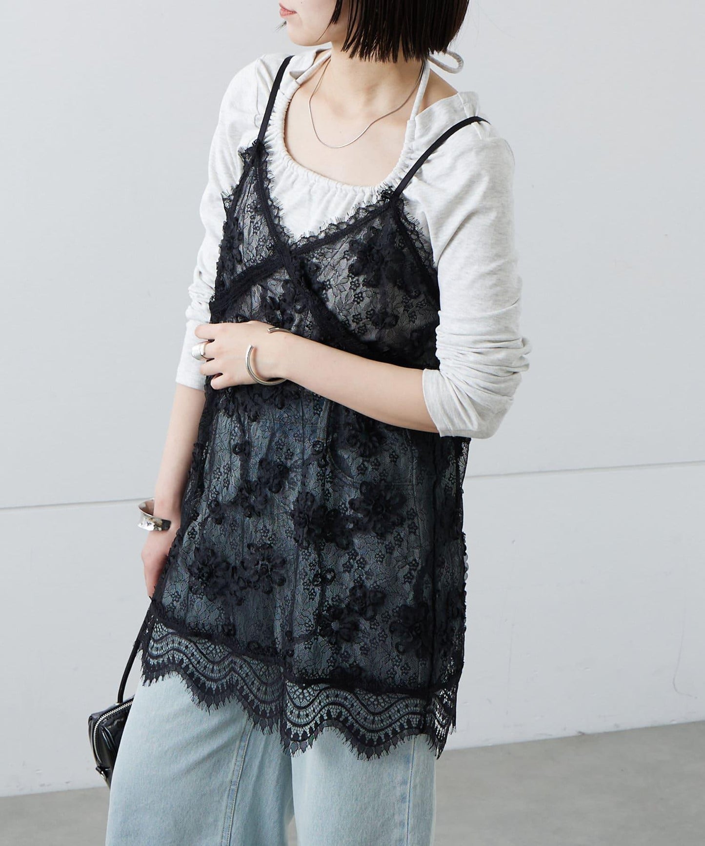 mystic 蕾絲V領 吊帶長款上衣