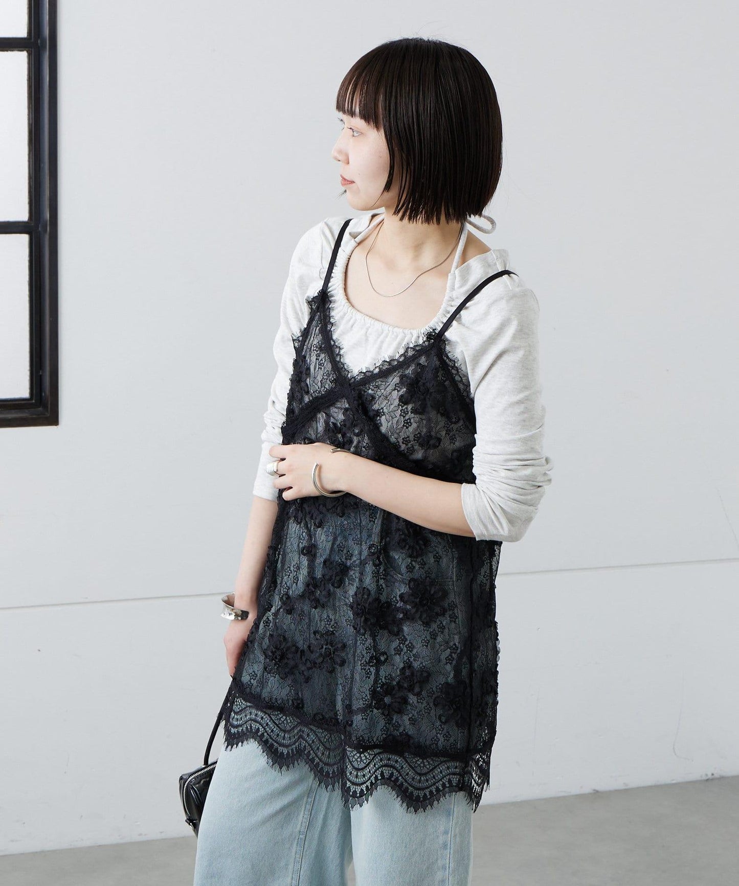 mystic 蕾絲V領 吊帶長款上衣