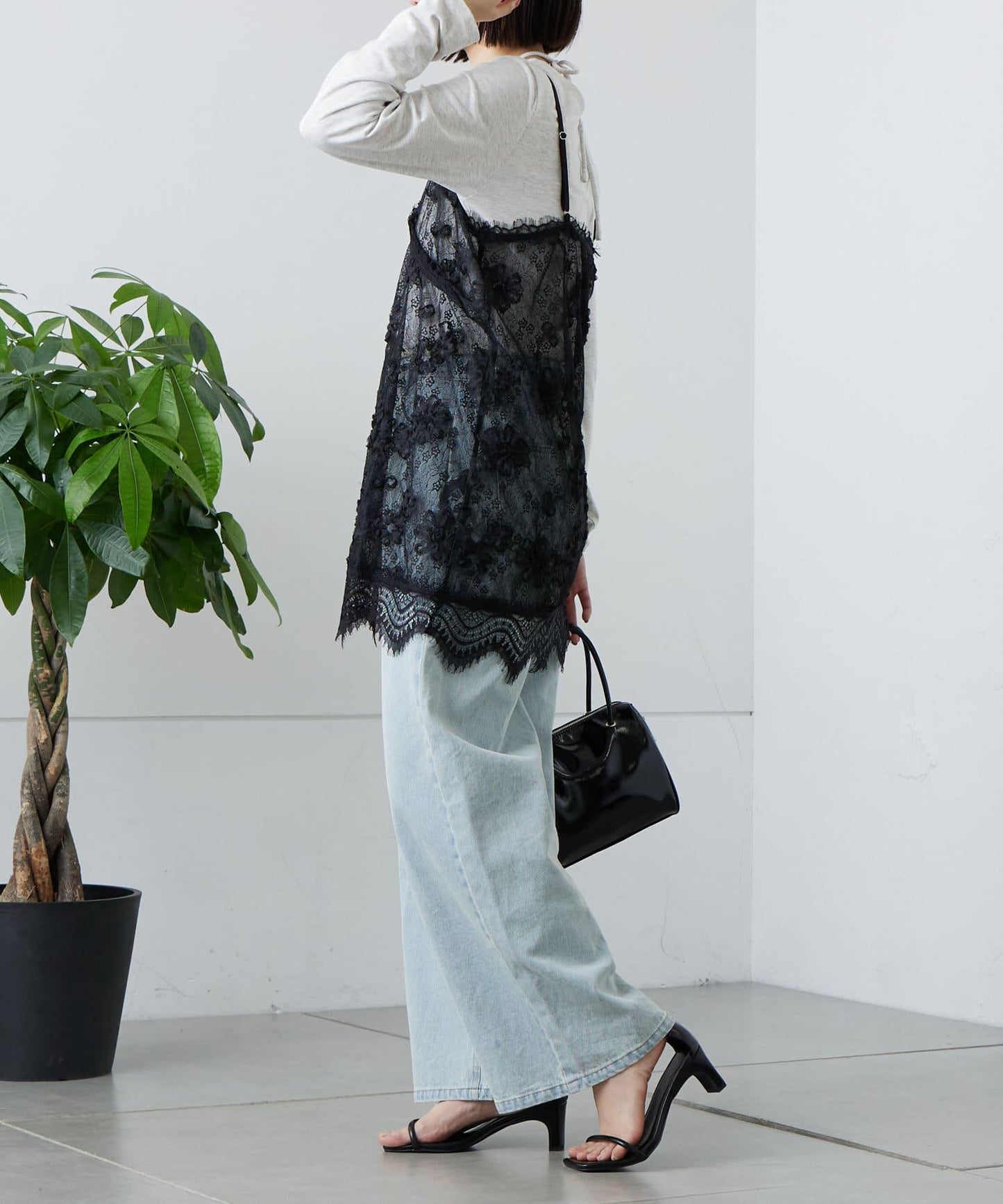 mystic 蕾絲V領 吊帶長款上衣