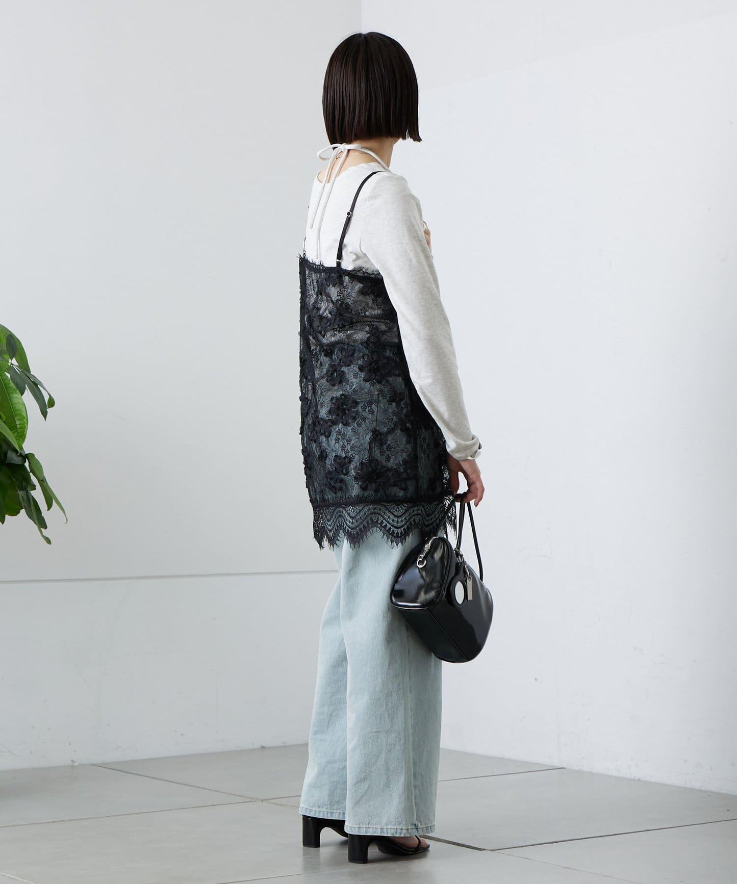 mystic 蕾絲V領 吊帶長款上衣