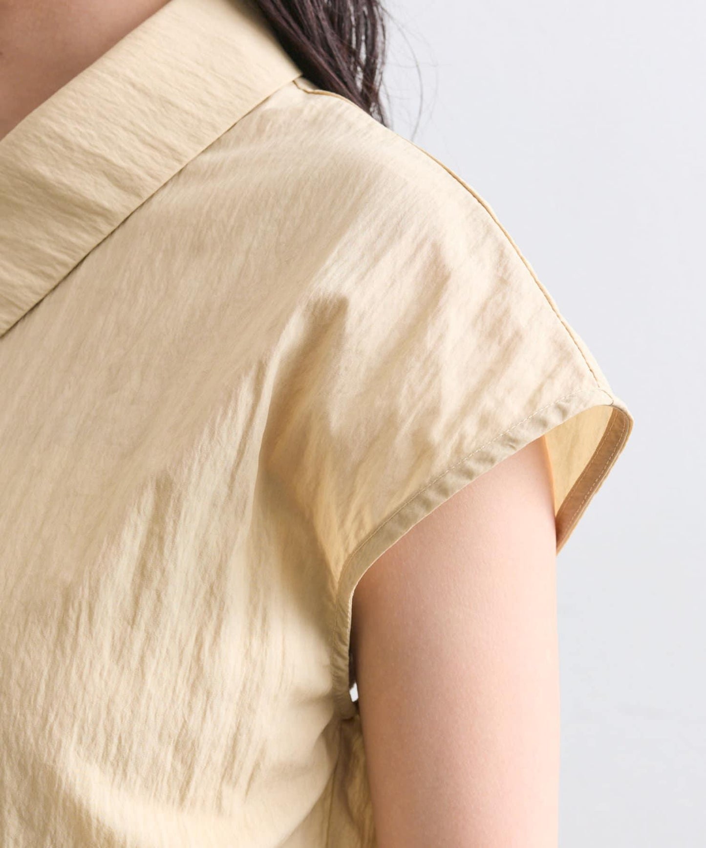 mystic 後背設計短款襯衫