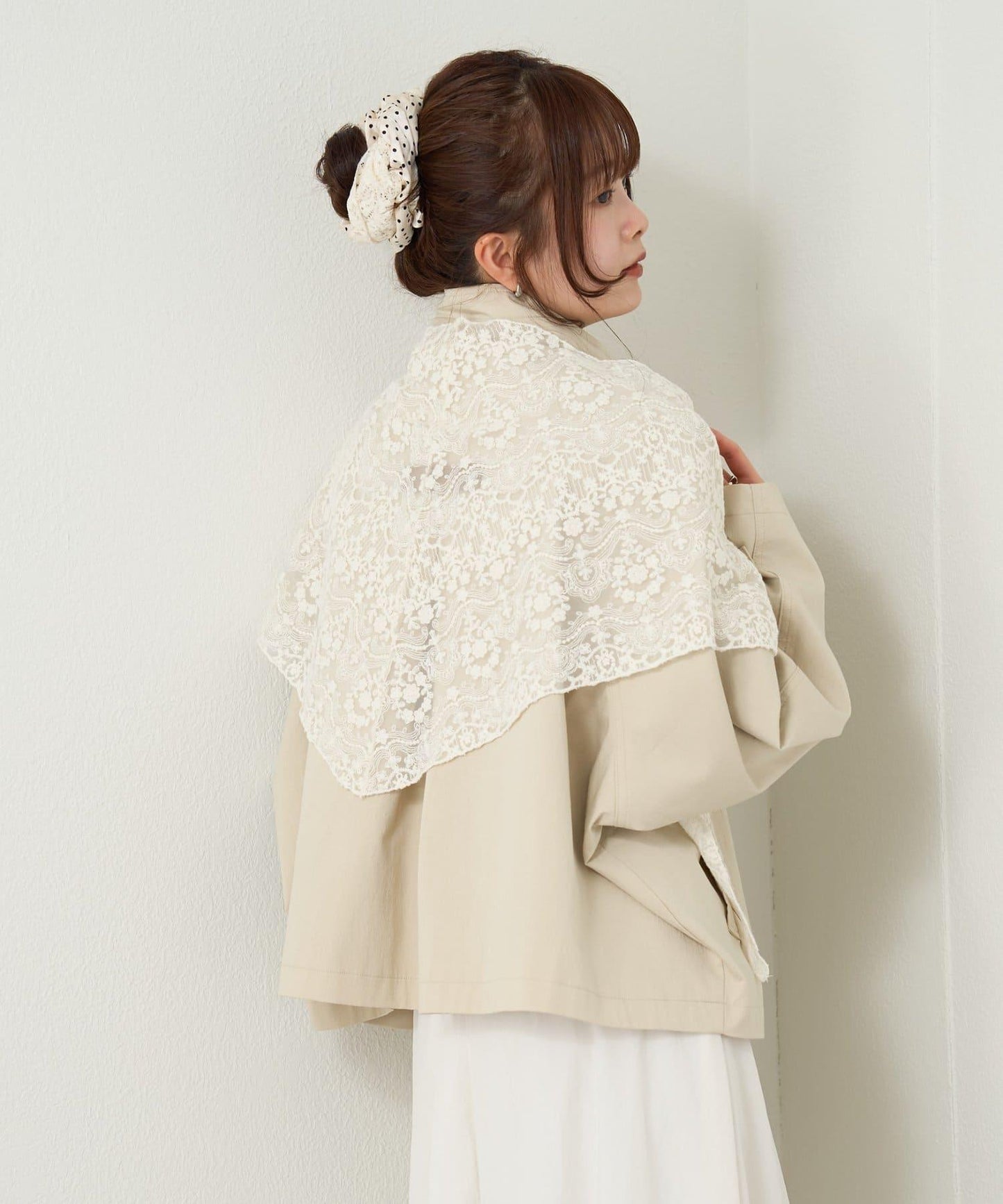 多種蕾絲拼接 絲巾