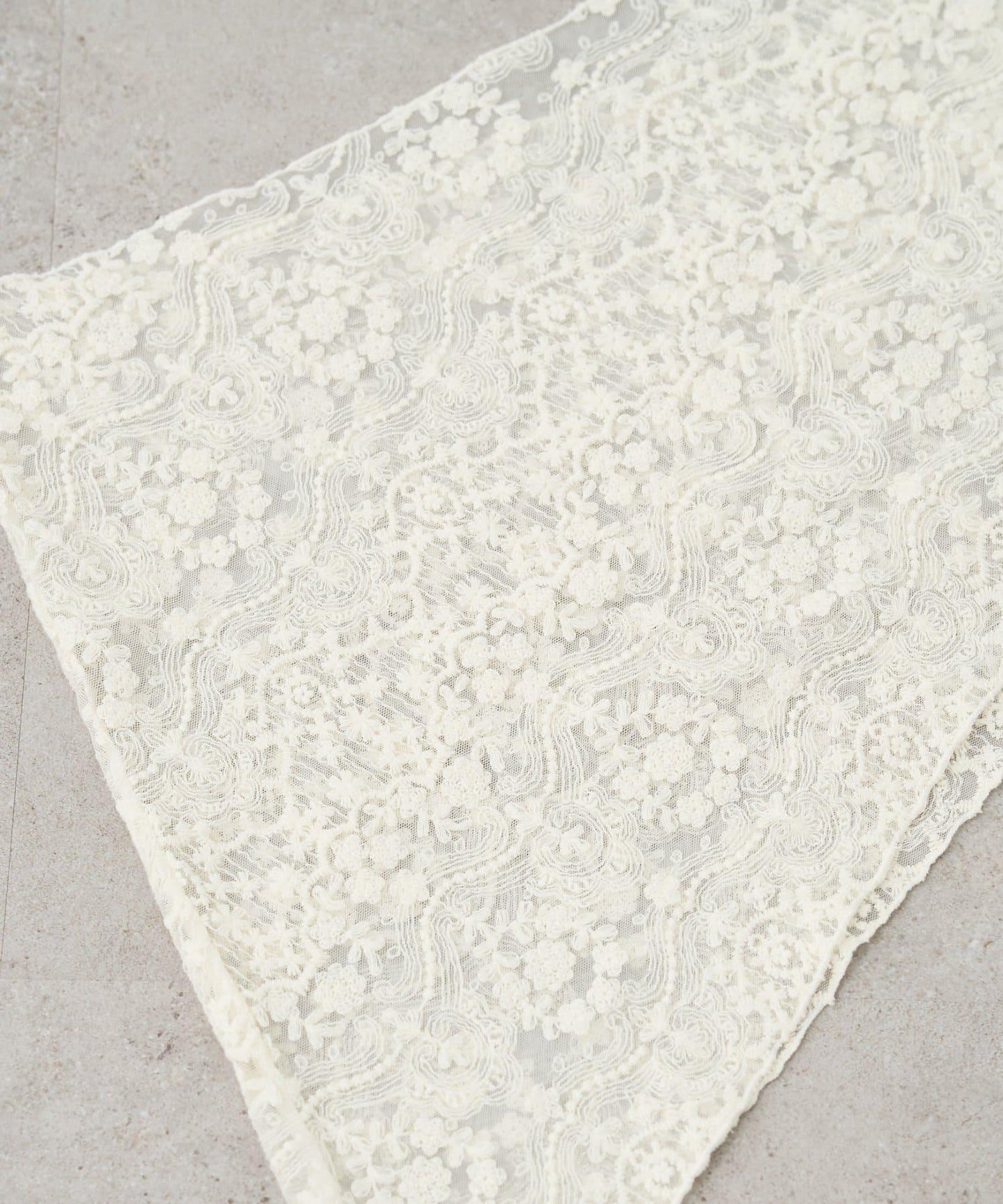 多種蕾絲拼接 絲巾