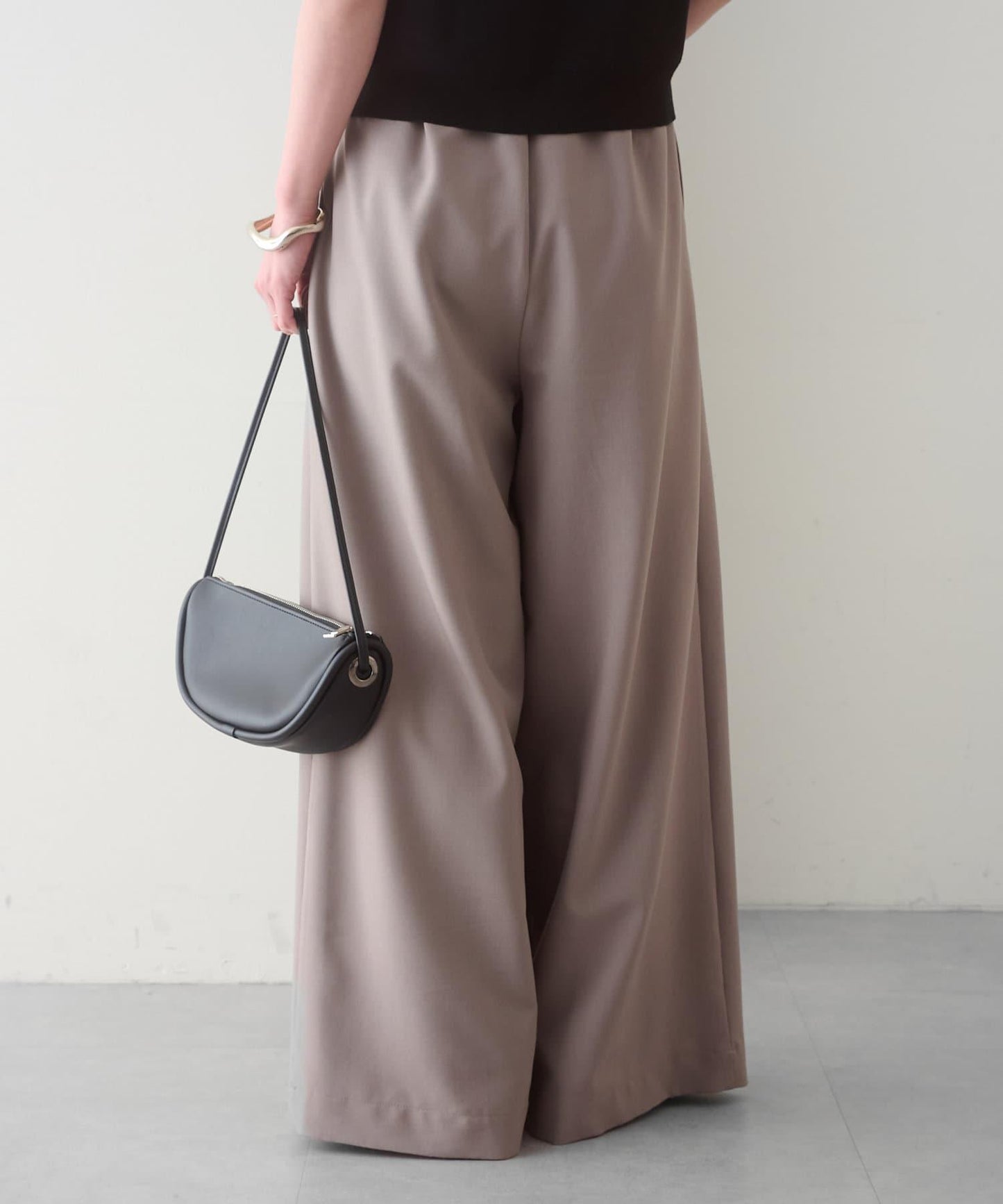 Omekashi 雙褶設計 休閒褲