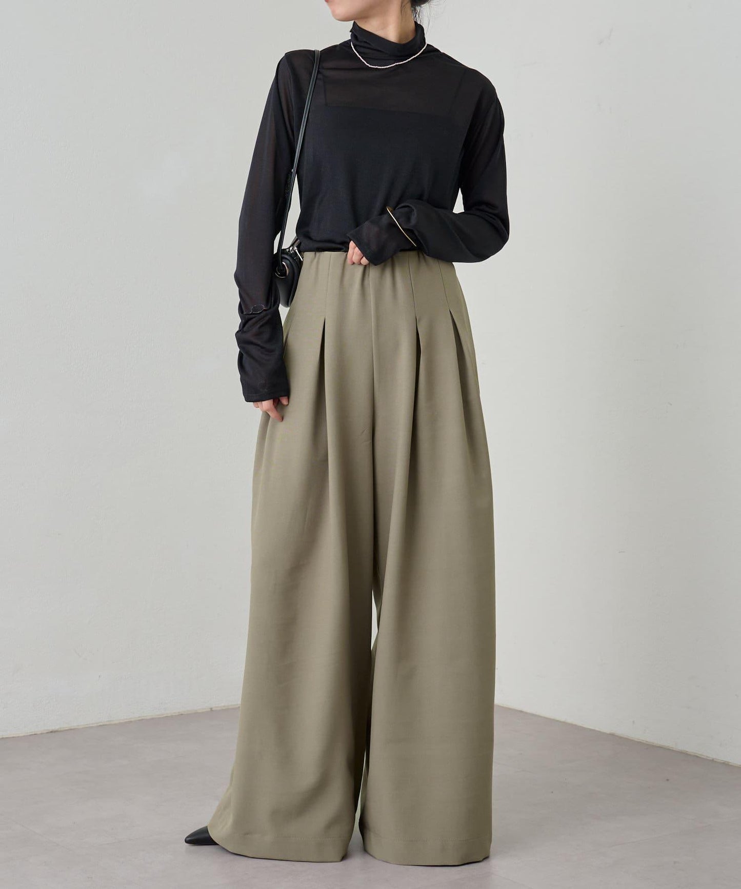 Omekashi 雙褶設計 休閒褲