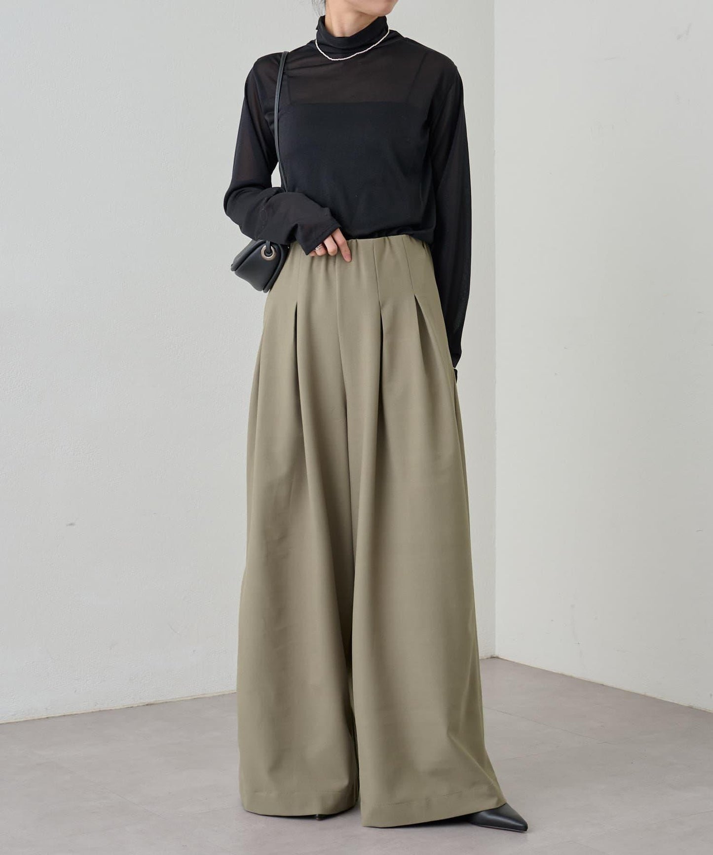 Omekashi 雙褶設計 休閒褲