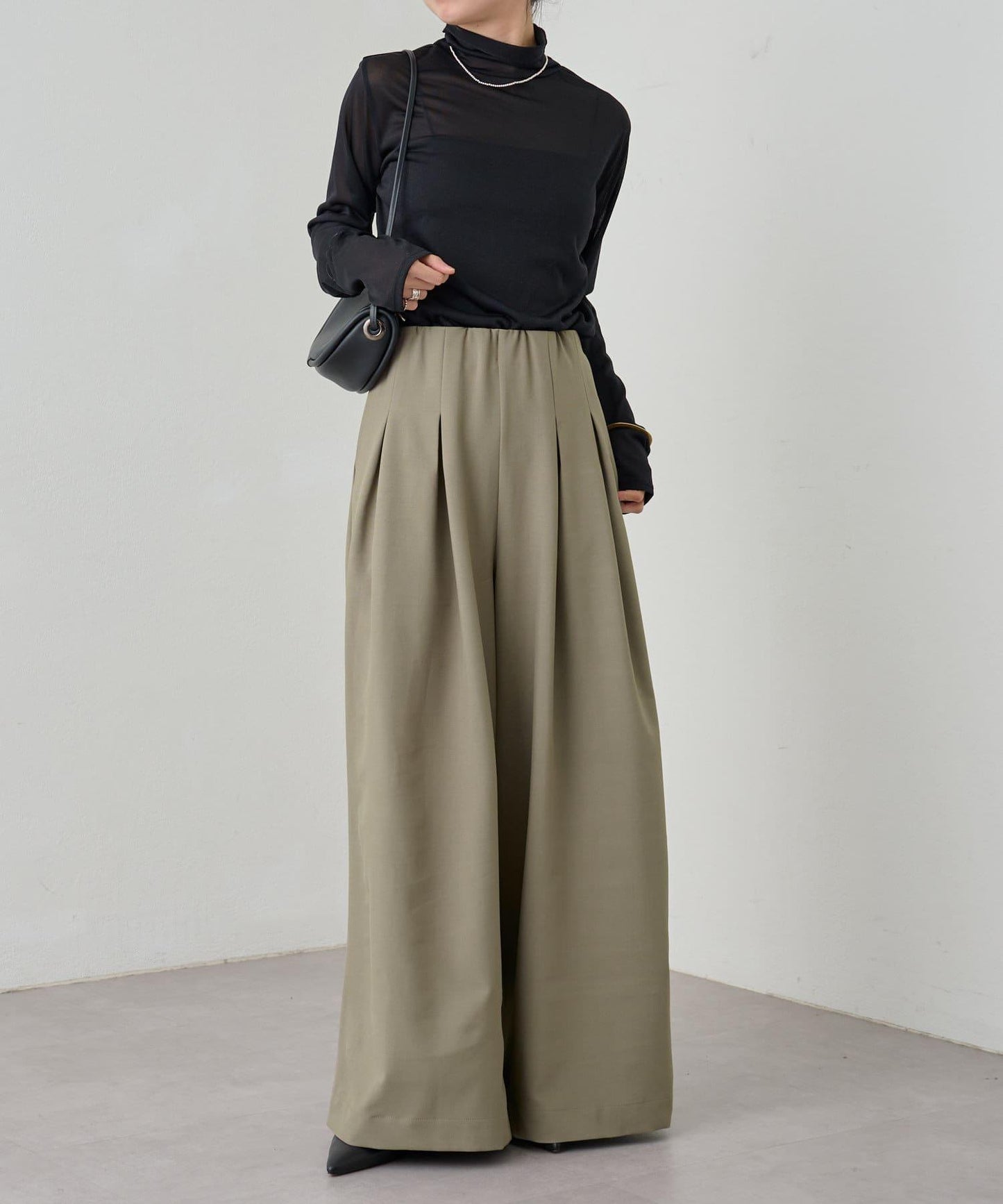 Omekashi 雙褶設計 休閒褲