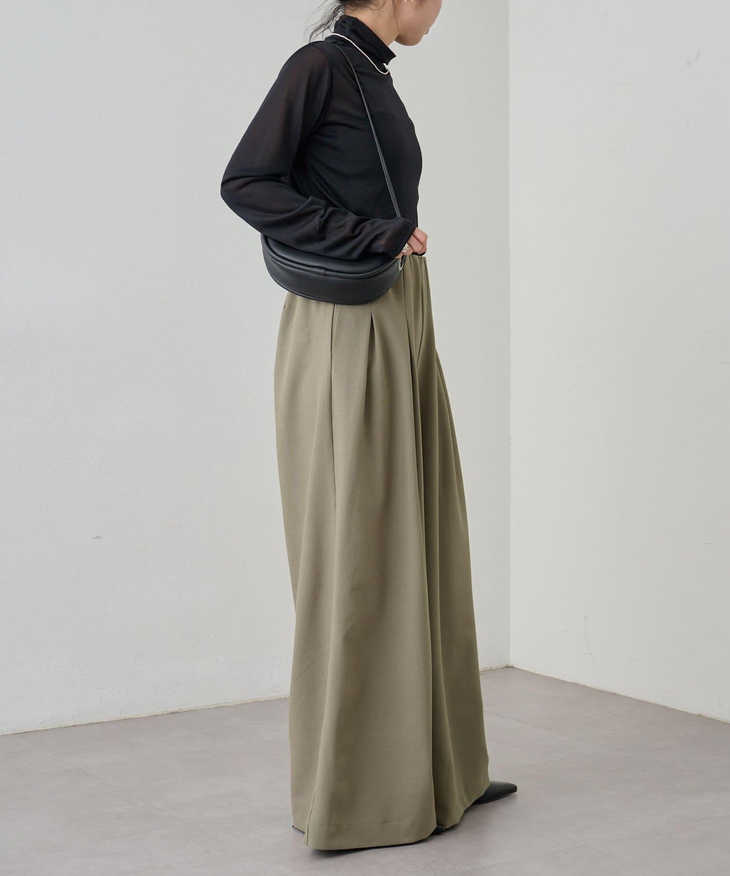 Omekashi 雙褶設計 休閒褲